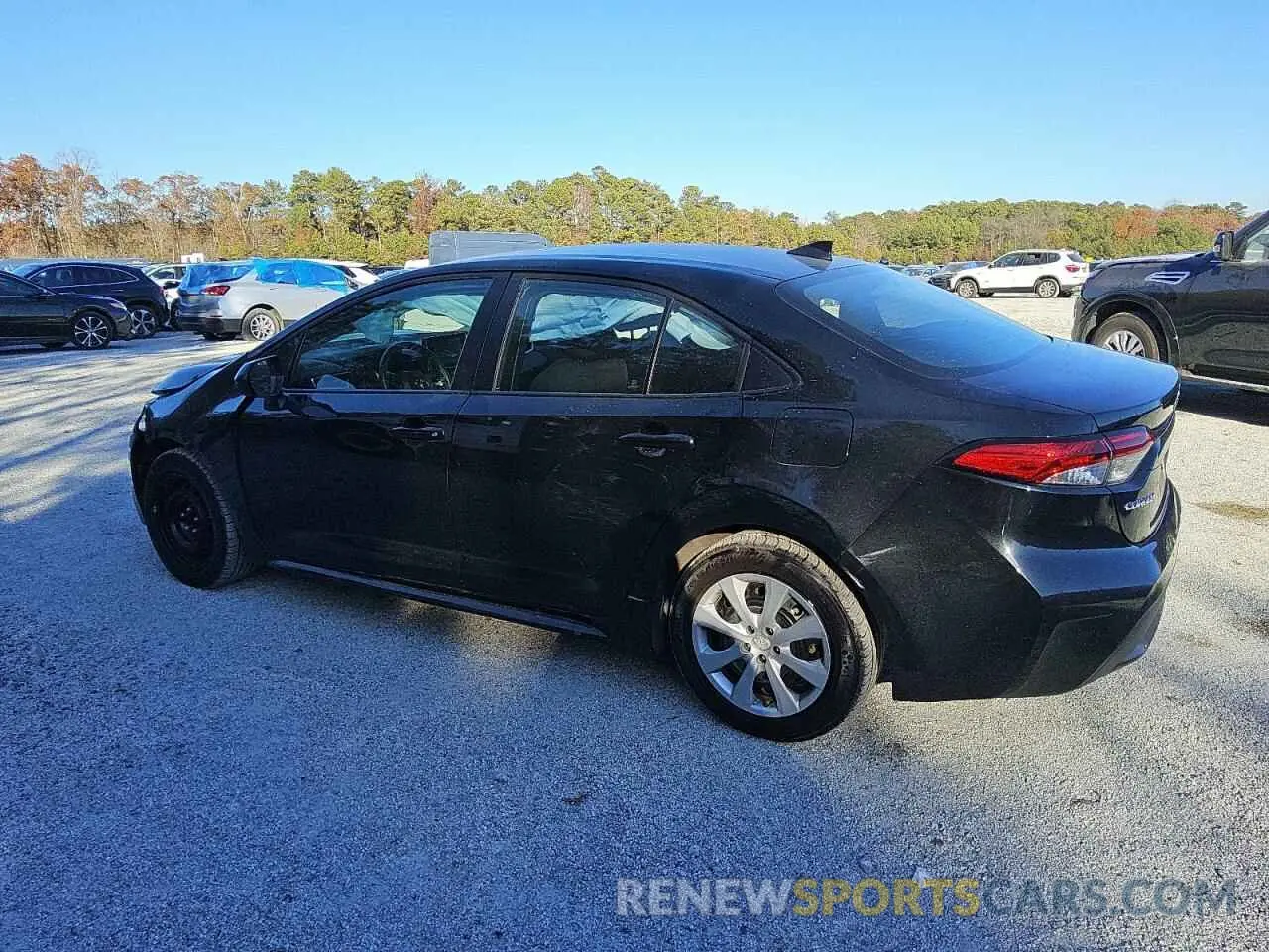 2 fotografías del automóvil dañado 5YFEPMAE4NP358217 TOYOTA COROLLA 2022