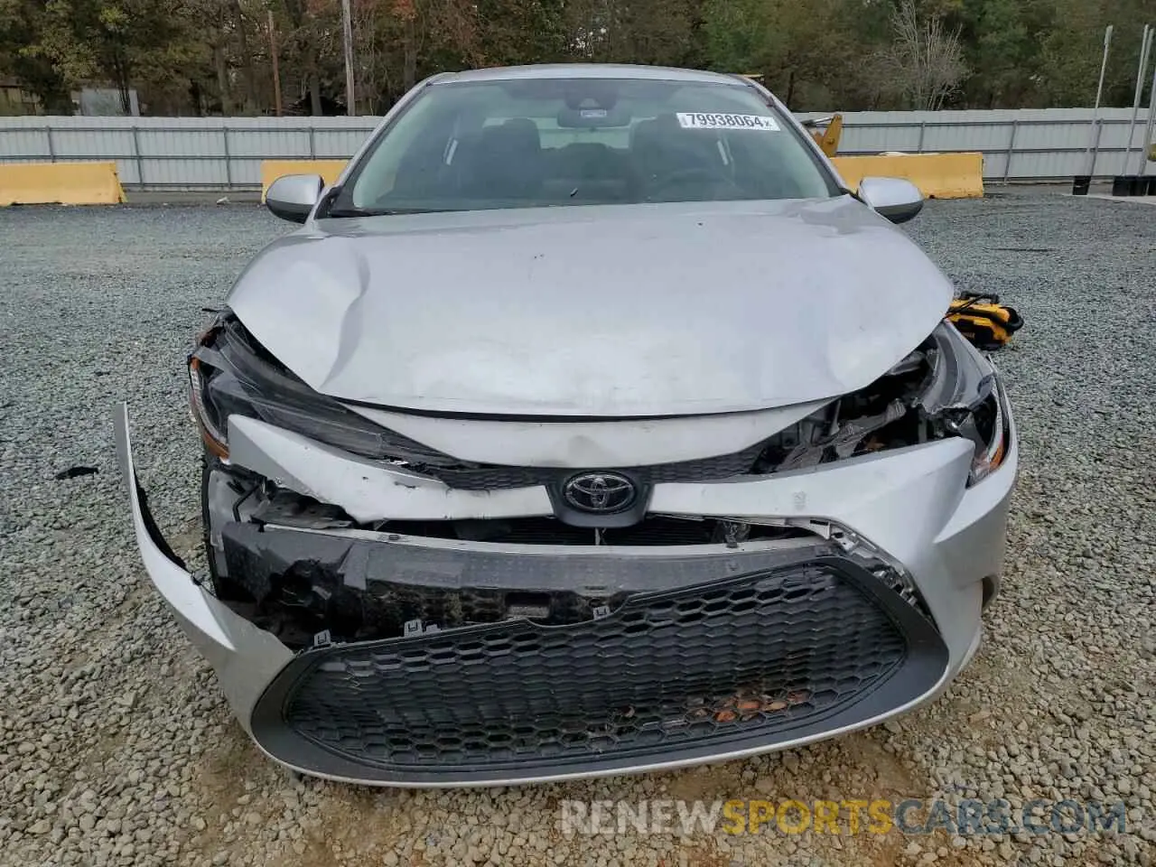 5 fotografías del automóvil dañado 5YFEPMAE4NP363711 TOYOTA COROLLA 2022