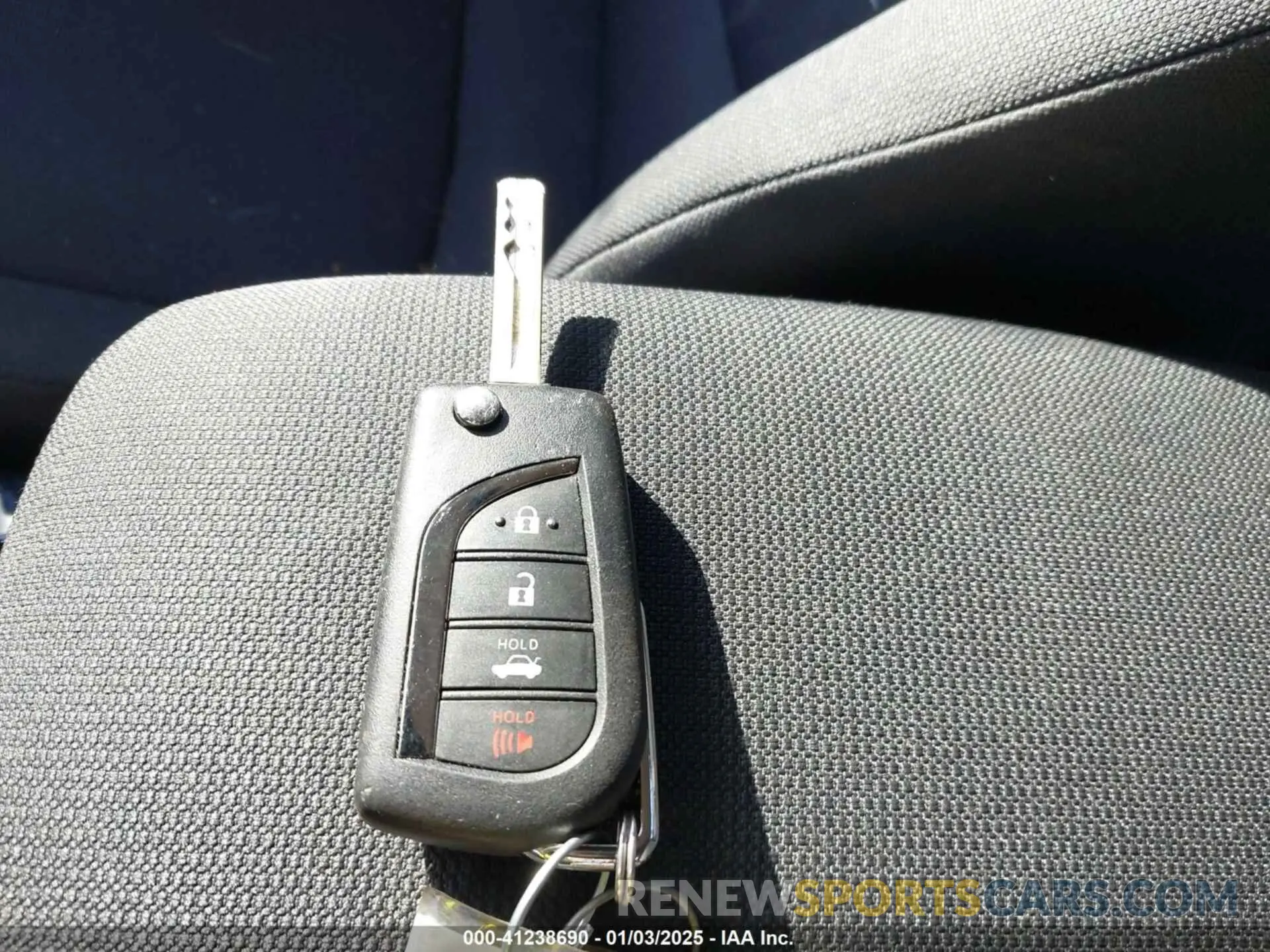 11 fotografías del automóvil dañado 5YFEPMAE4NP373980 TOYOTA COROLLA 2022
