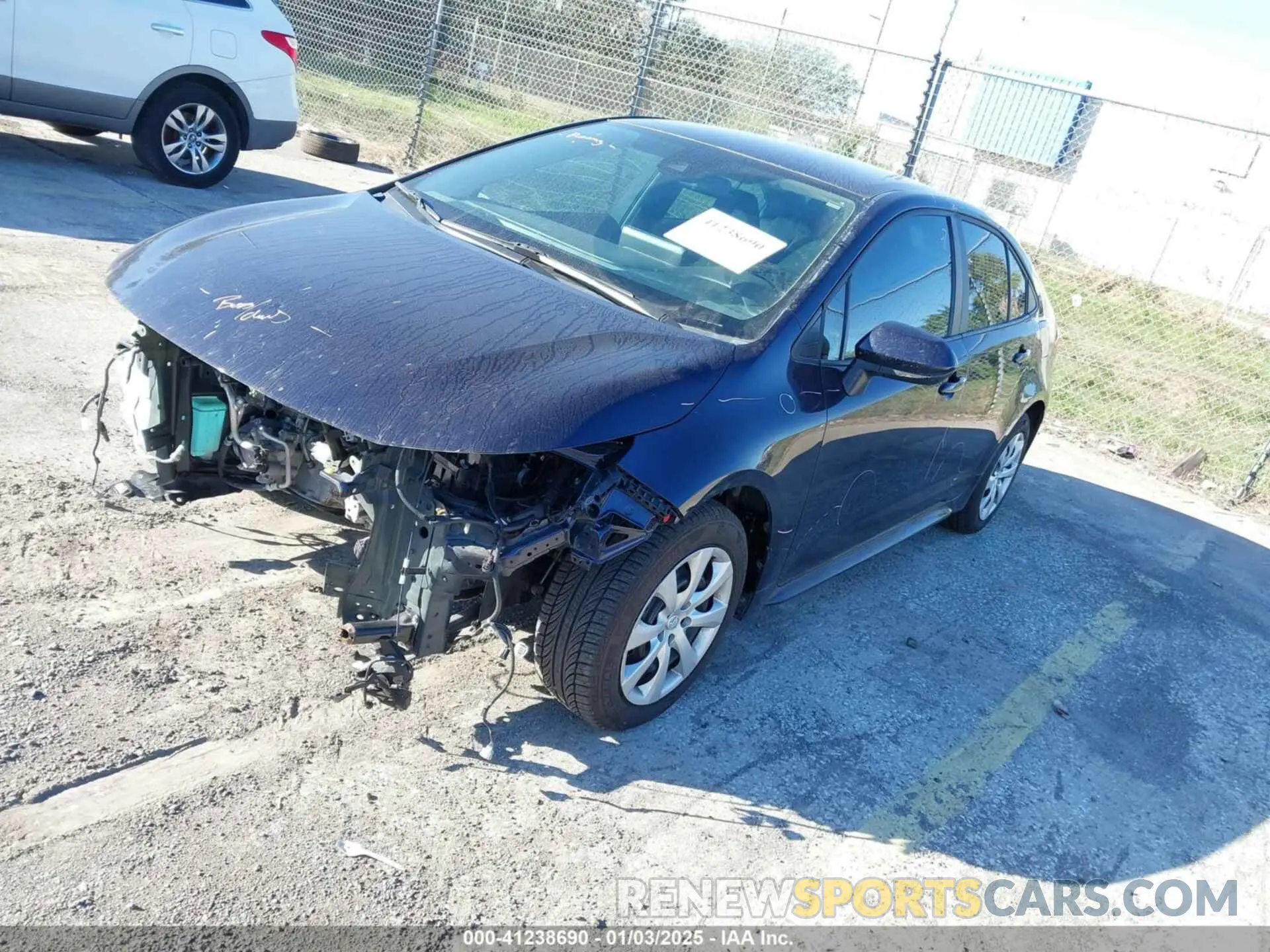 2 fotografías del automóvil dañado 5YFEPMAE4NP373980 TOYOTA COROLLA 2022