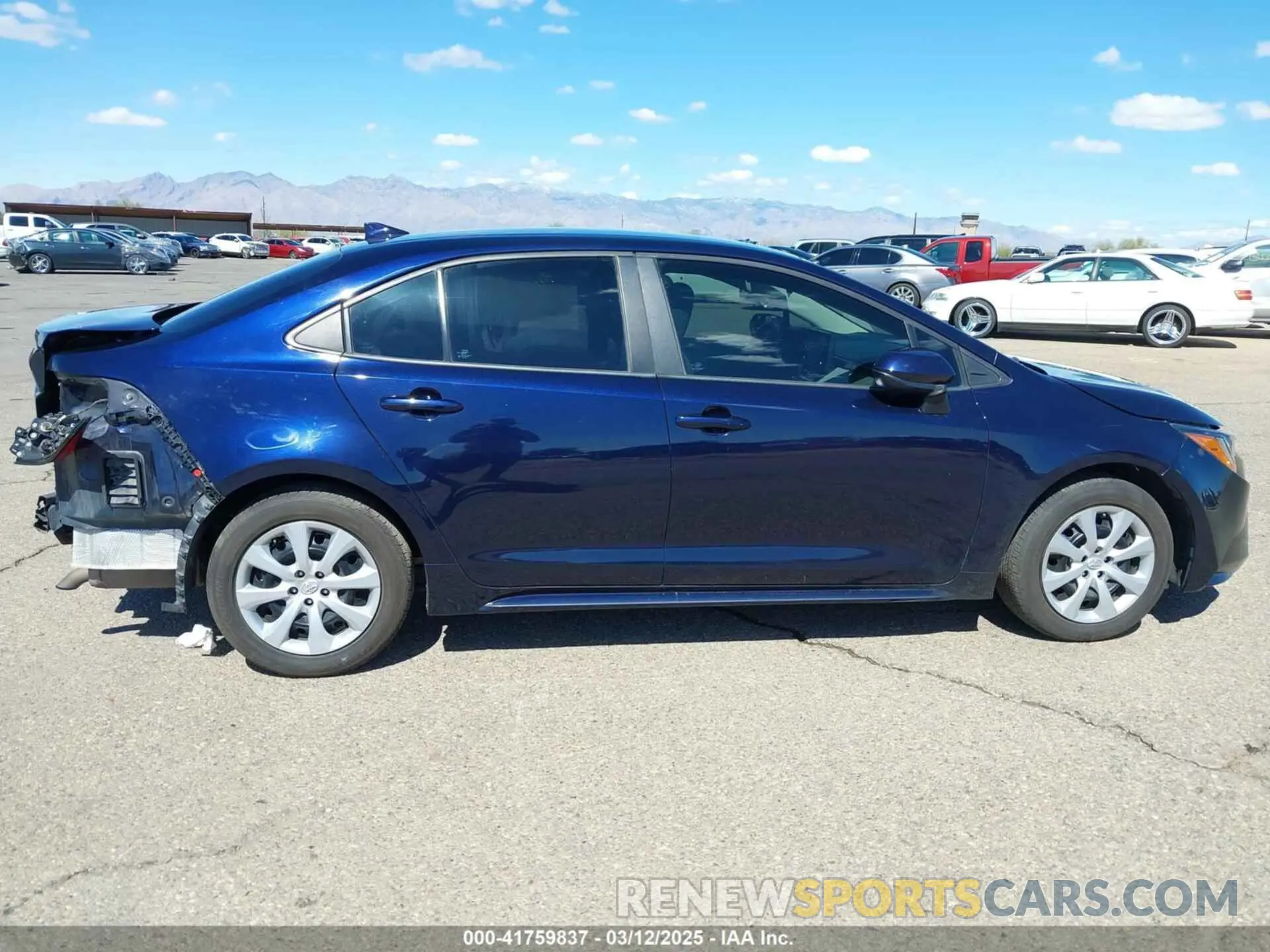 14 fotografías del automóvil dañado 5YFEPMAE5NP274813 TOYOTA COROLLA 2022