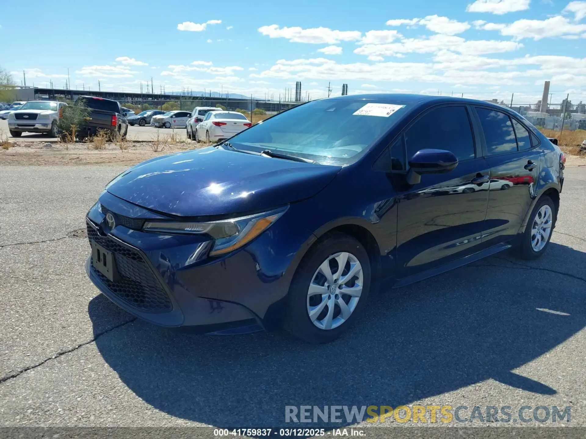 2 fotografías del automóvil dañado 5YFEPMAE5NP274813 TOYOTA COROLLA 2022