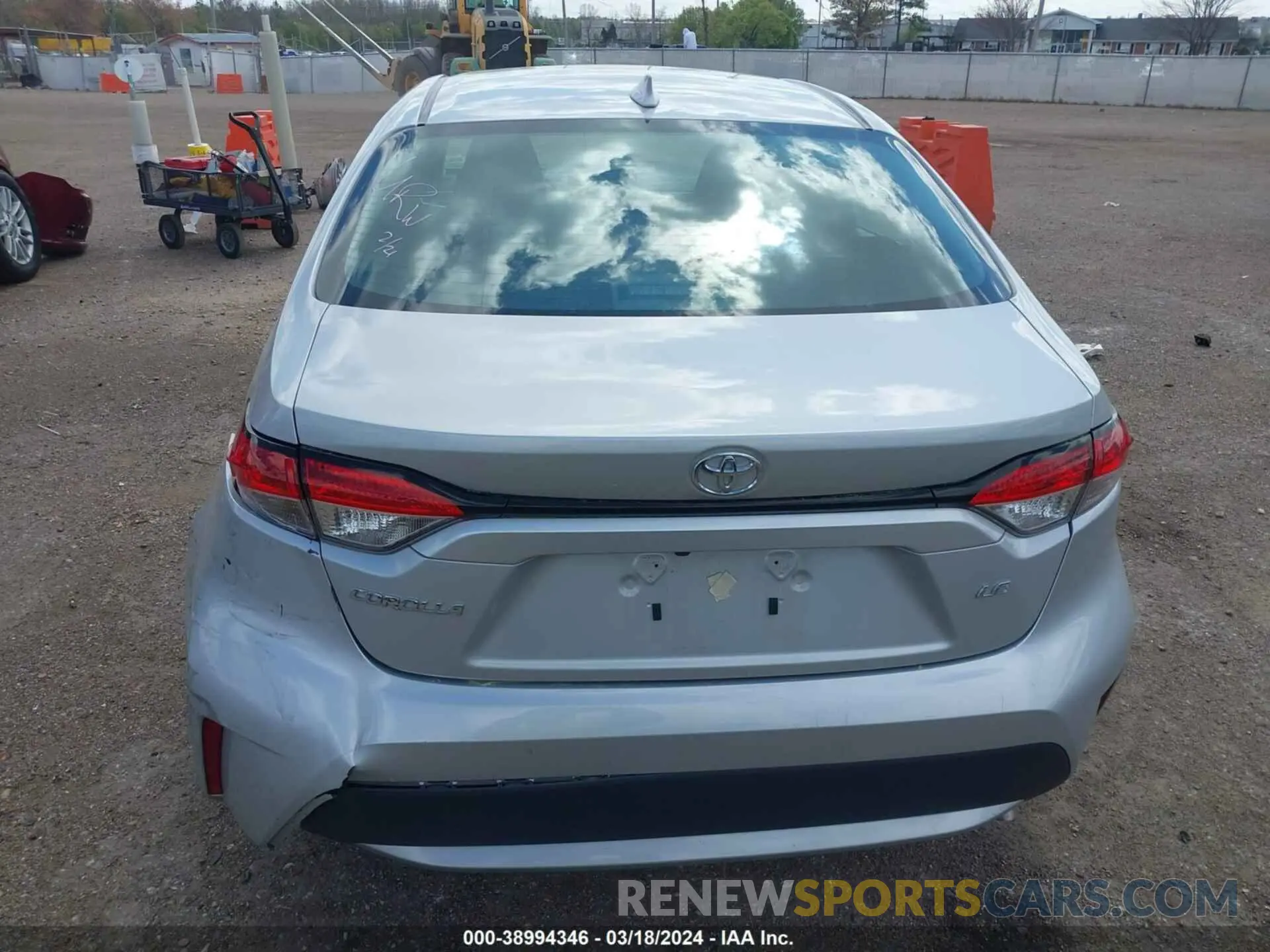 16 fotografías del automóvil dañado 5YFEPMAE5NP275296 TOYOTA COROLLA 2022