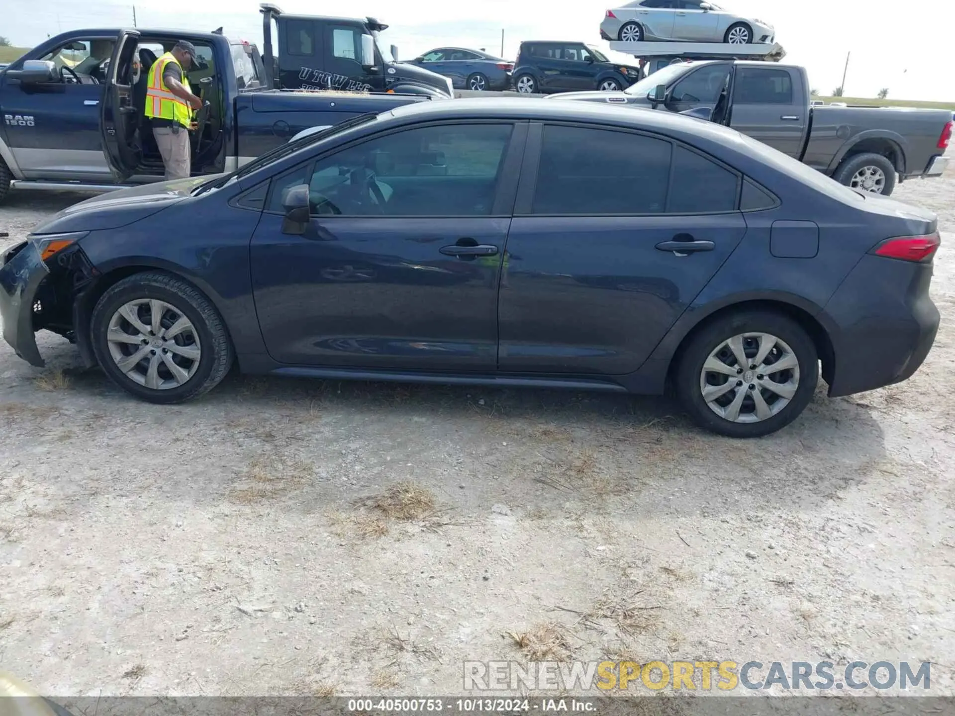 14 fotografías del automóvil dañado 5YFEPMAE5NP296357 TOYOTA COROLLA 2022