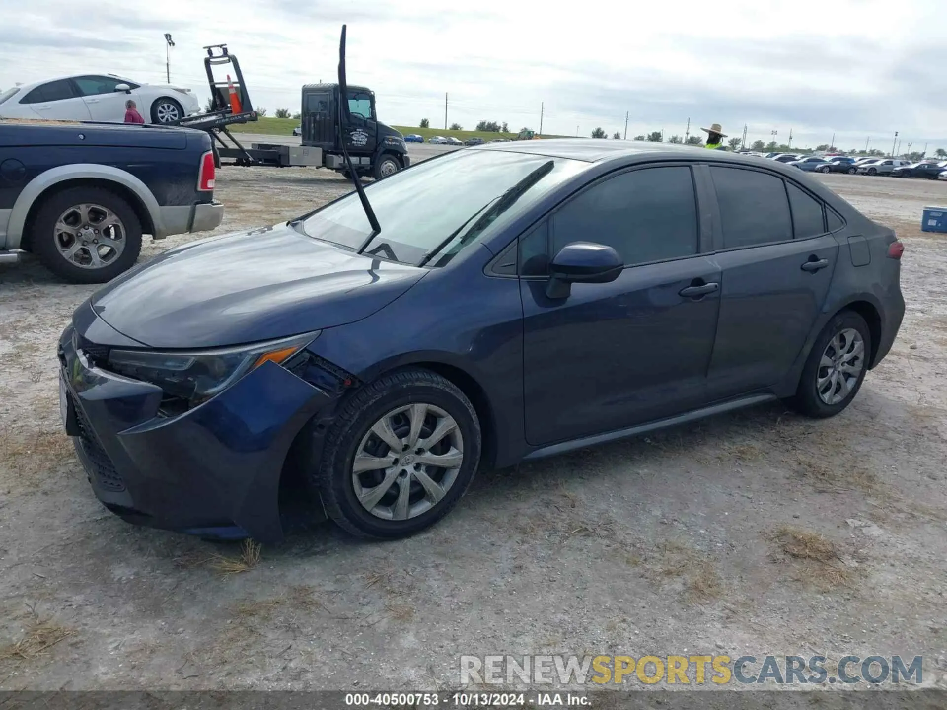 2 fotografías del automóvil dañado 5YFEPMAE5NP296357 TOYOTA COROLLA 2022