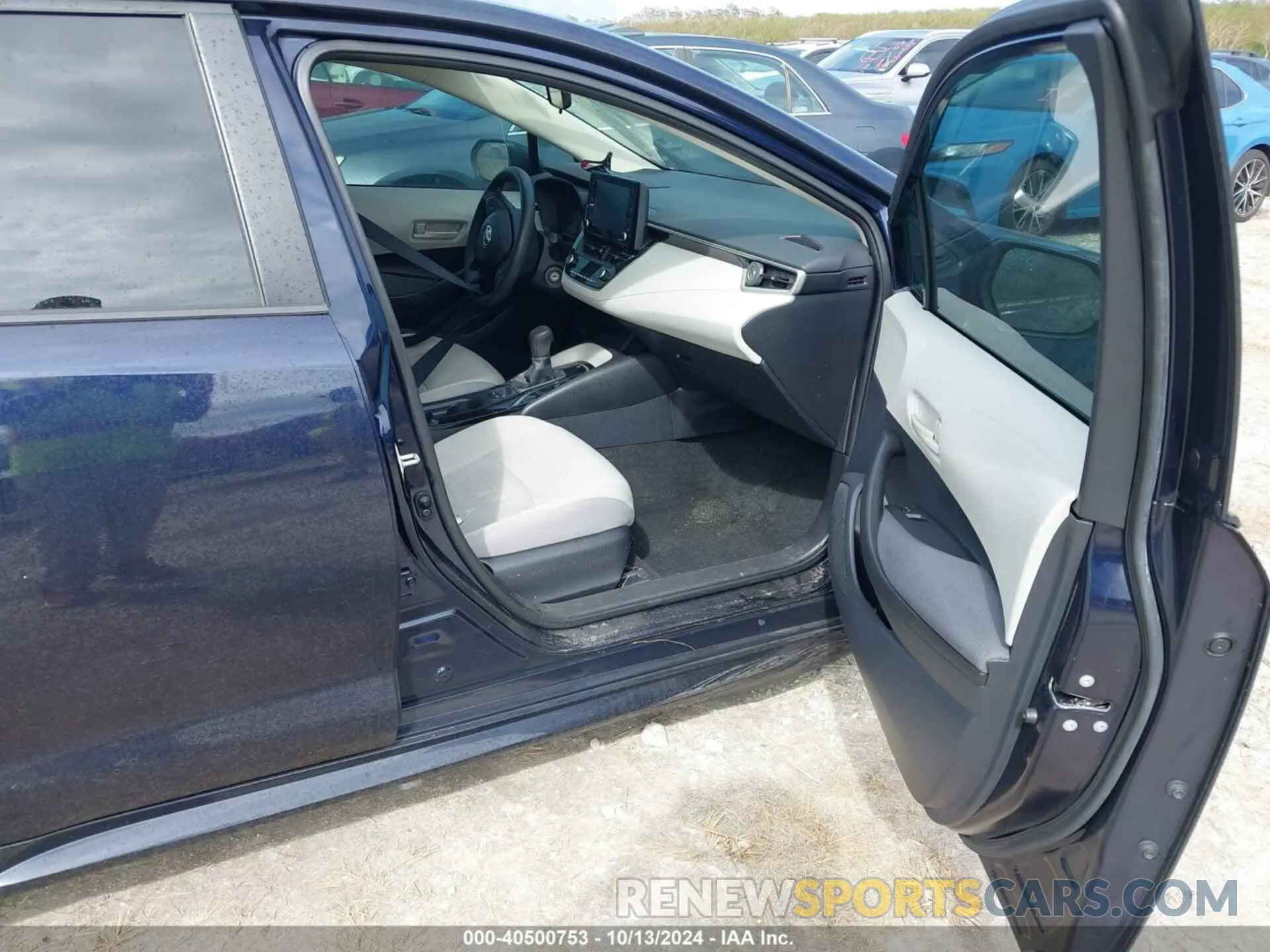 5 fotografías del automóvil dañado 5YFEPMAE5NP296357 TOYOTA COROLLA 2022