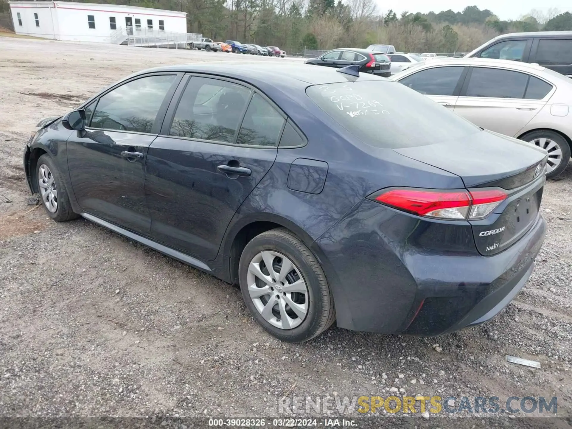 3 fotografías del automóvil dañado 5YFEPMAE5NP317269 TOYOTA COROLLA 2022