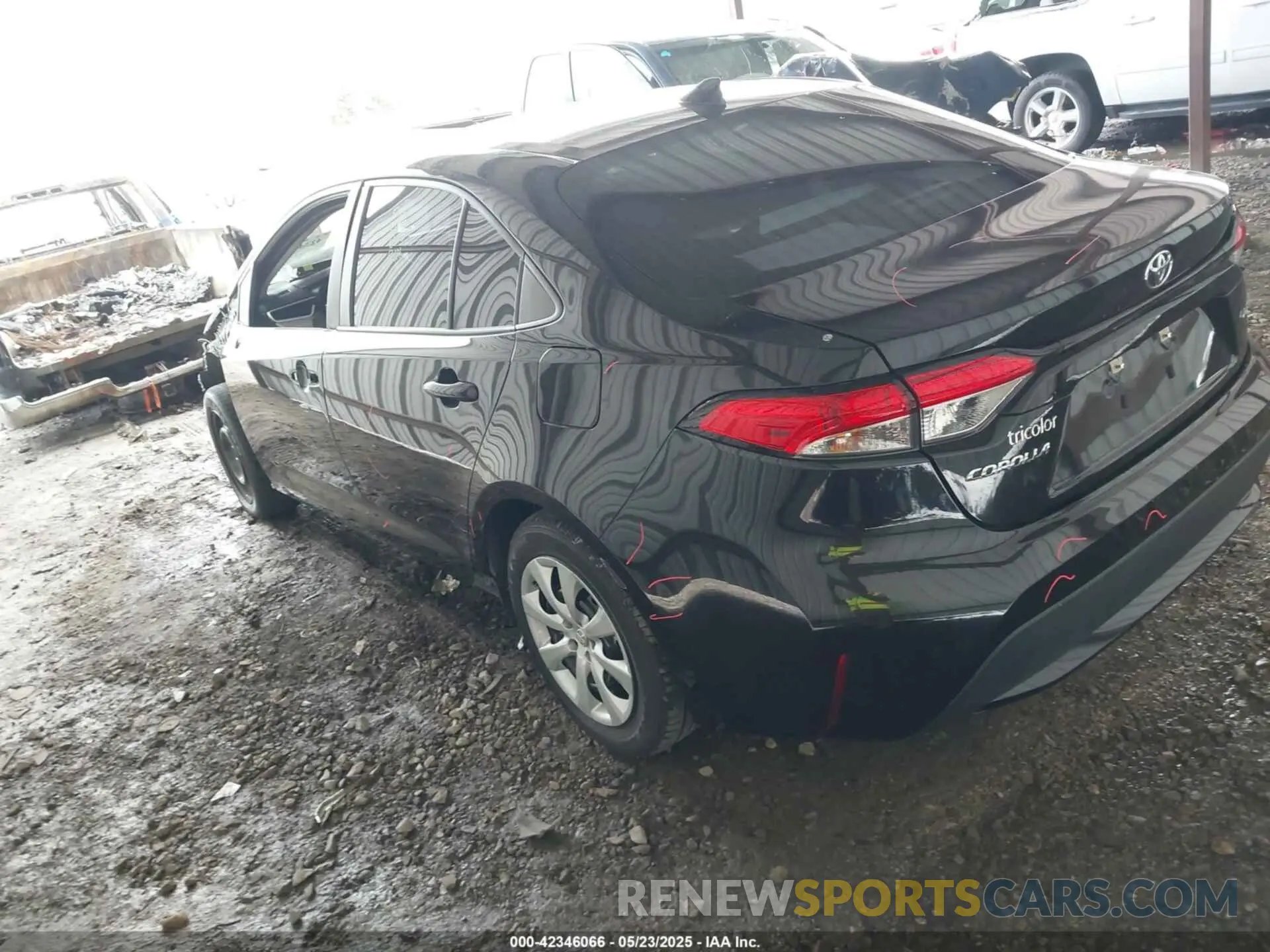 3 fotografías del automóvil dañado 5YFEPMAE5NP330412 TOYOTA COROLLA 2022