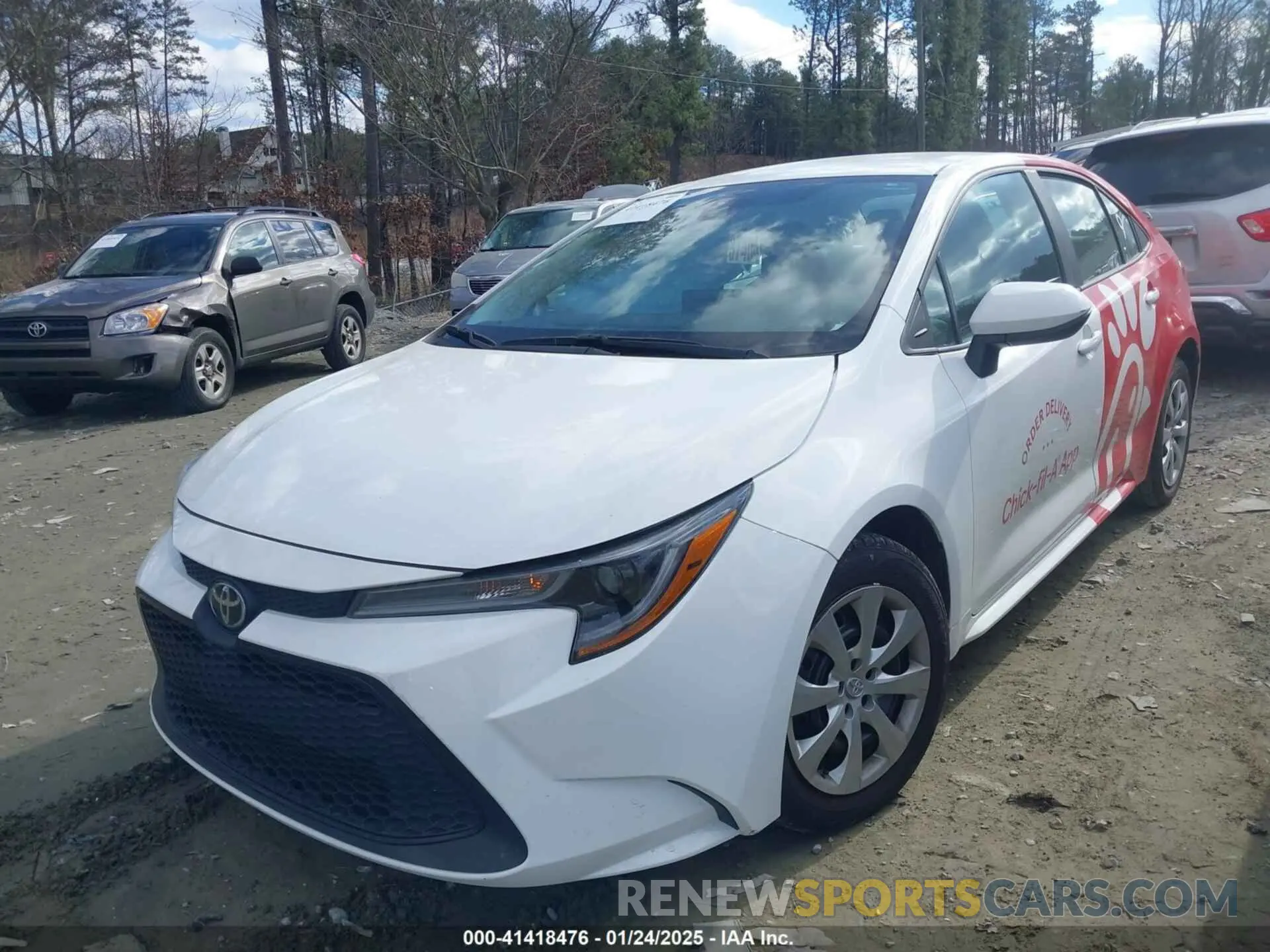 2 fotografías del automóvil dañado 5YFEPMAE5NP360770 TOYOTA COROLLA 2022