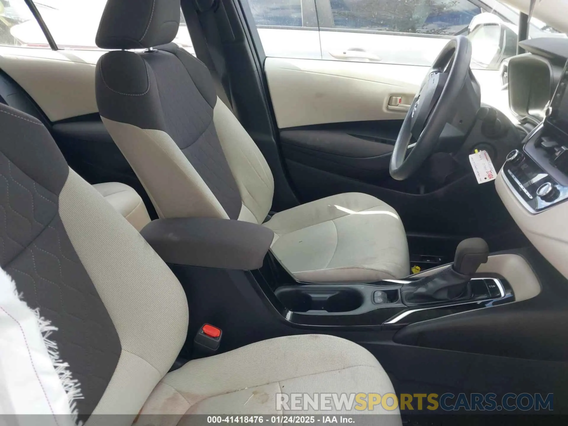 5 fotografías del automóvil dañado 5YFEPMAE5NP360770 TOYOTA COROLLA 2022