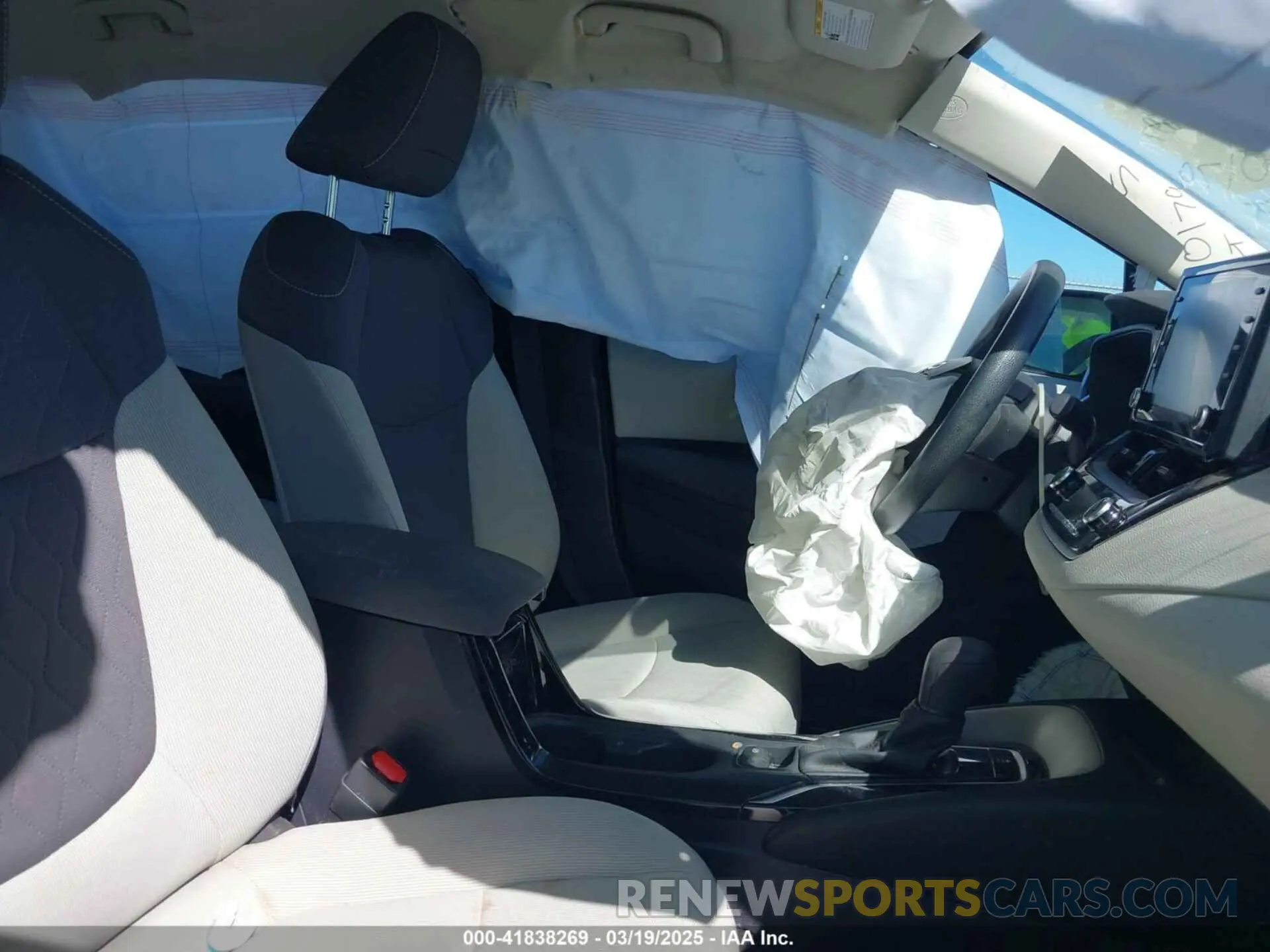 5 fotografías del automóvil dañado 5YFEPMAE5NP370179 TOYOTA COROLLA 2022