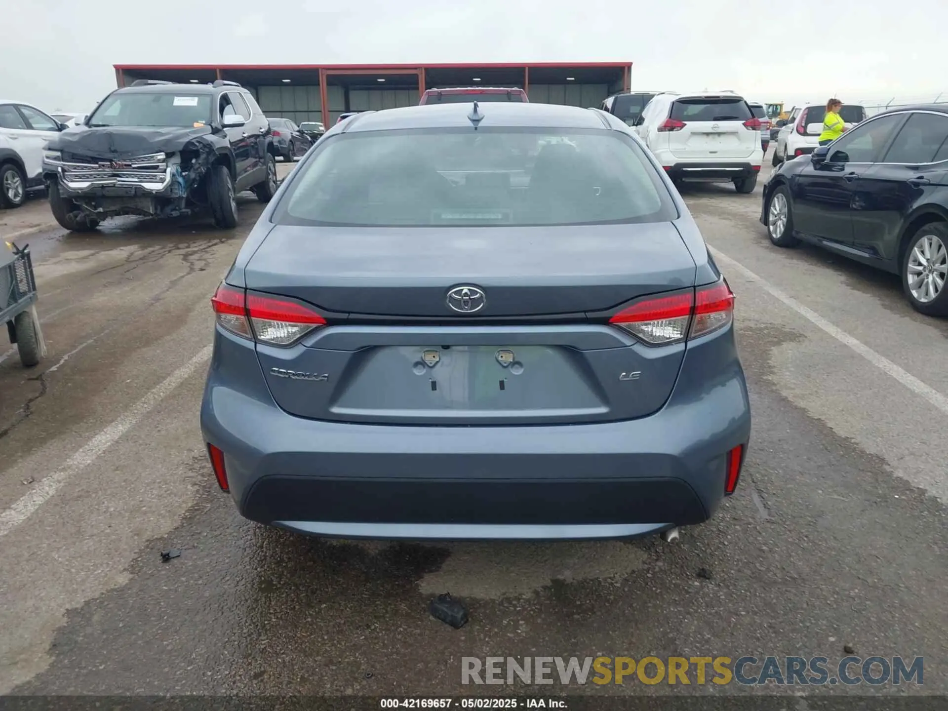 17 fotografías del automóvil dañado 5YFEPMAE6NP272293 TOYOTA COROLLA 2022