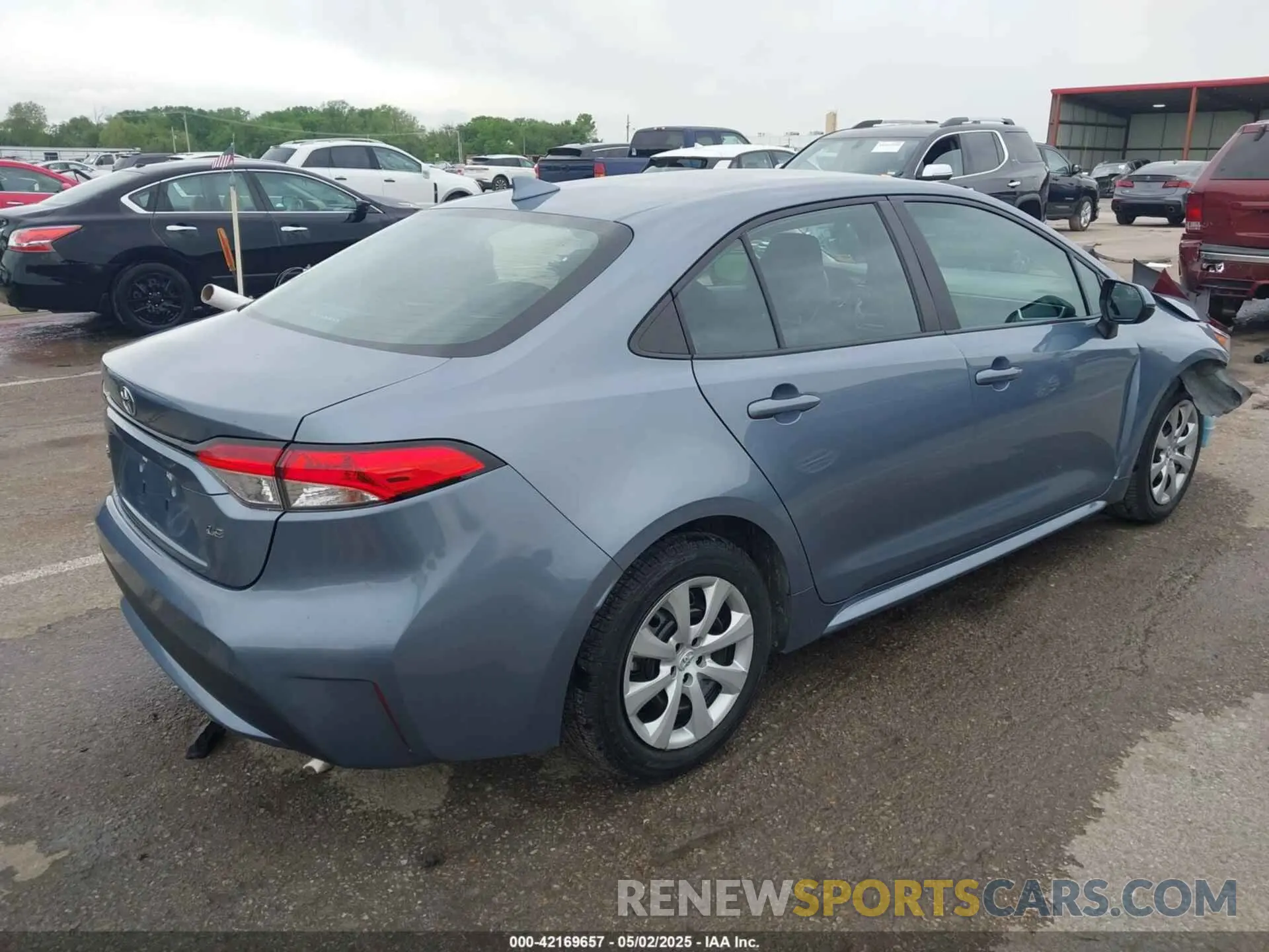 4 fotografías del automóvil dañado 5YFEPMAE6NP272293 TOYOTA COROLLA 2022