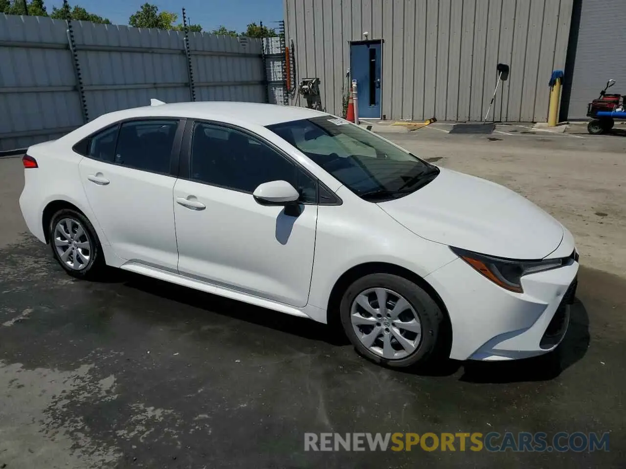 4 fotografías del automóvil dañado 5YFEPMAE6NP272682 TOYOTA COROLLA 2022