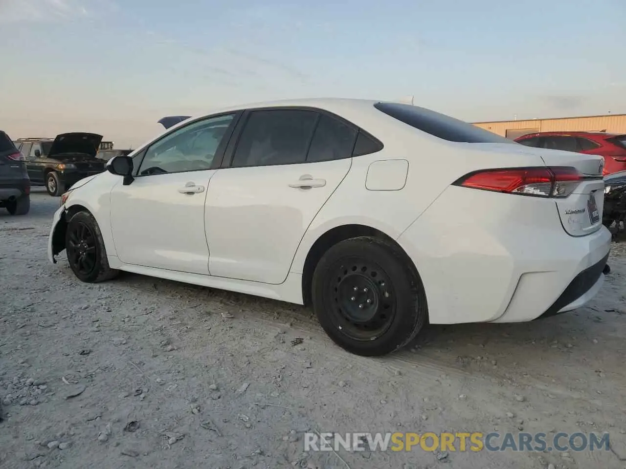 2 fotografías del automóvil dañado 5YFEPMAE6NP279227 TOYOTA COROLLA 2022