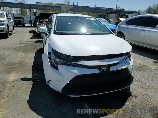 13 fotografías del automóvil dañado 5YFEPMAE6NP295542 TOYOTA COROLLA 2022