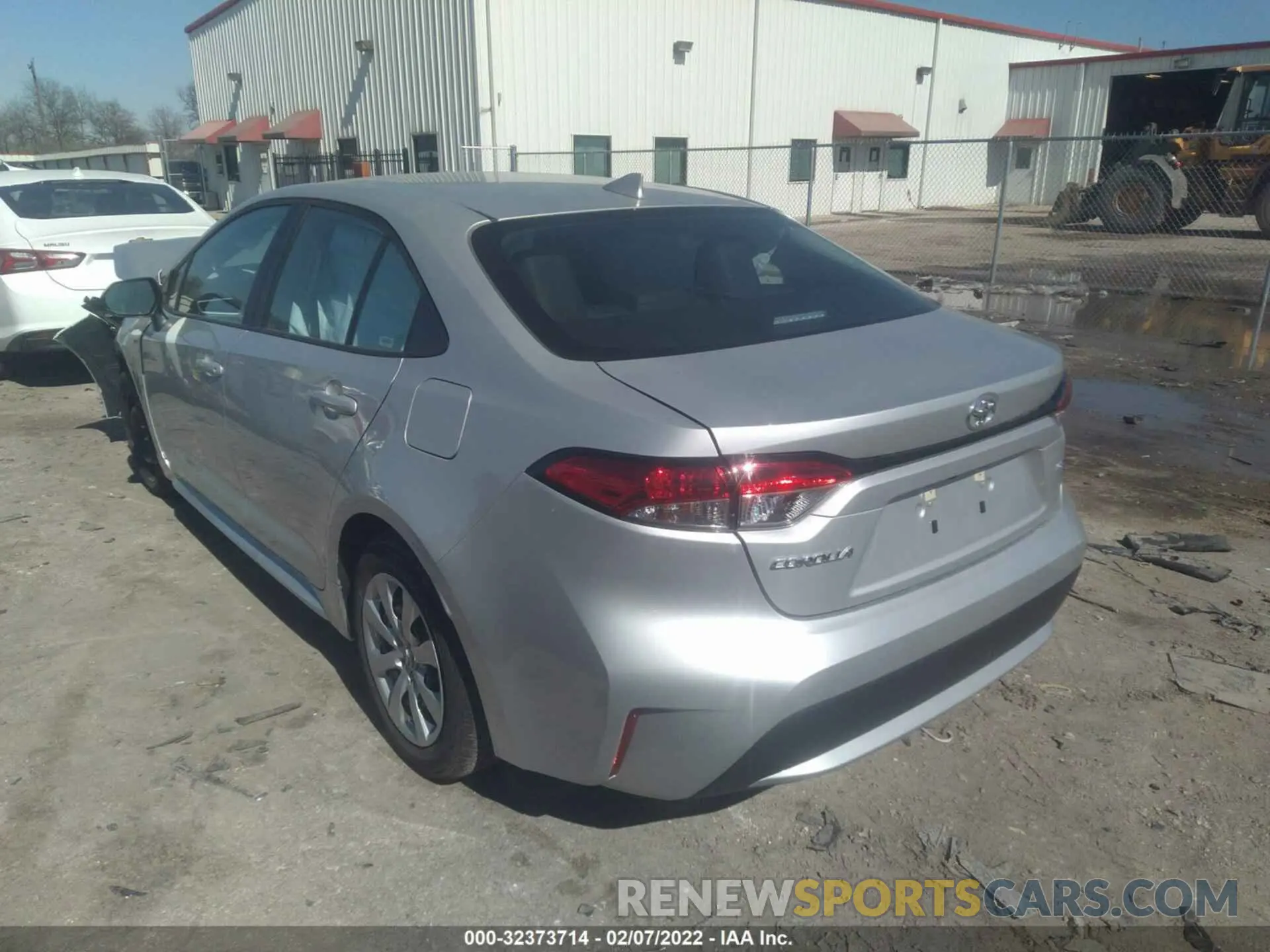 3 fotografías del automóvil dañado 5YFEPMAE6NP296092 TOYOTA COROLLA 2022
