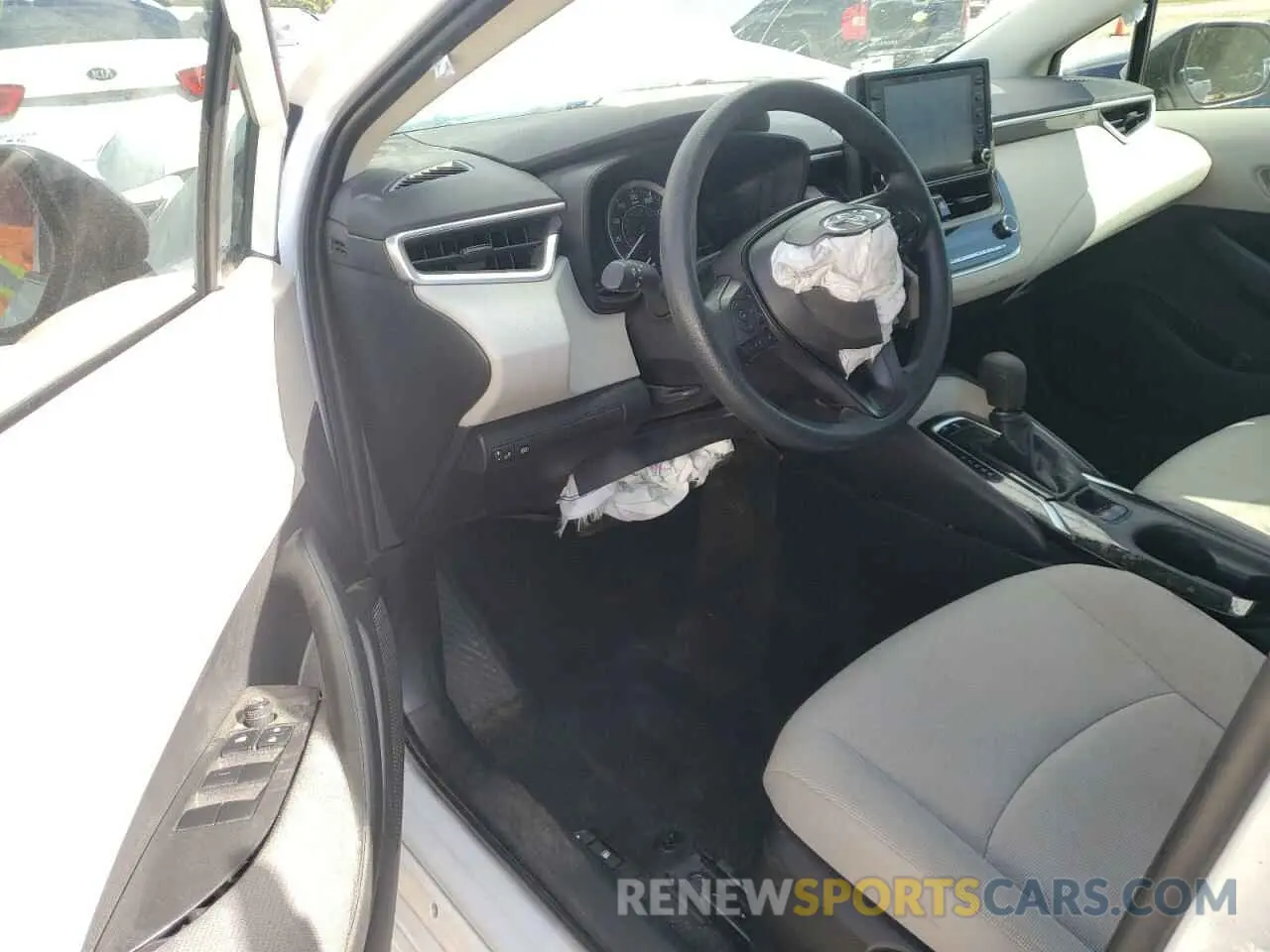 9 fotografías del automóvil dañado 5YFEPMAE6NP301288 TOYOTA COROLLA 2022