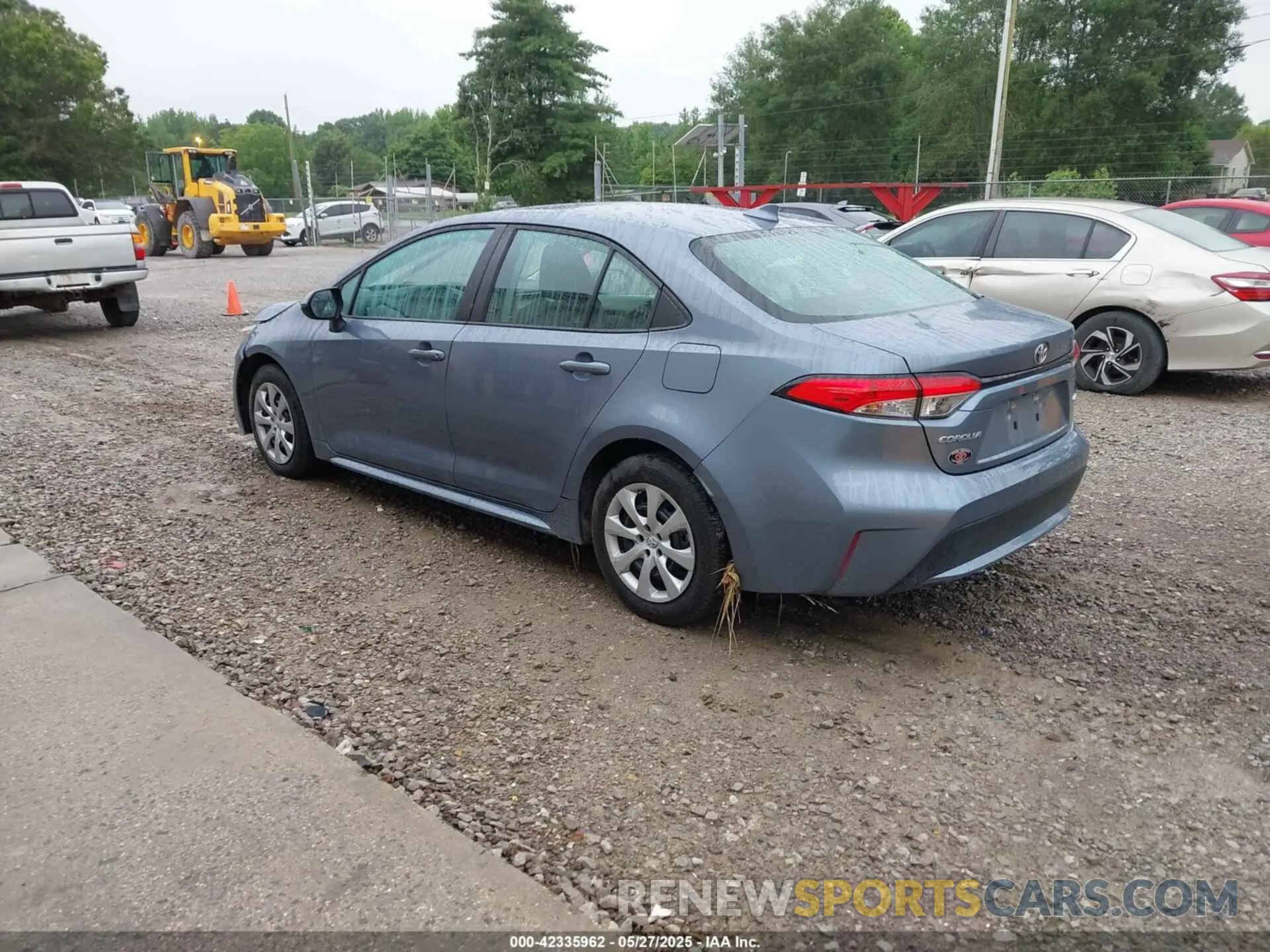3 fotografías del automóvil dañado 5YFEPMAE6NP325283 TOYOTA COROLLA 2022