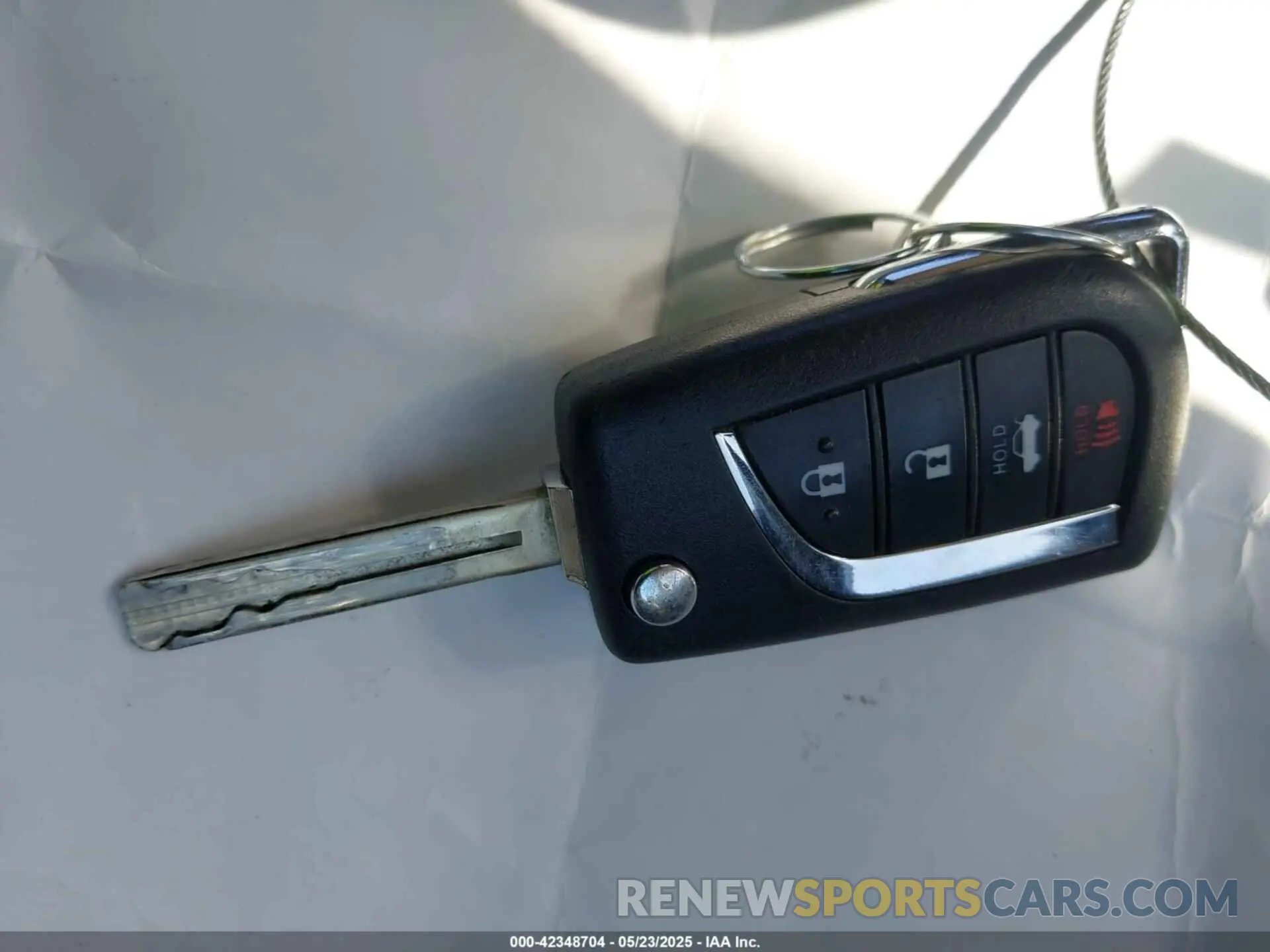 11 fotografías del automóvil dañado 5YFEPMAE6NP327387 TOYOTA COROLLA 2022