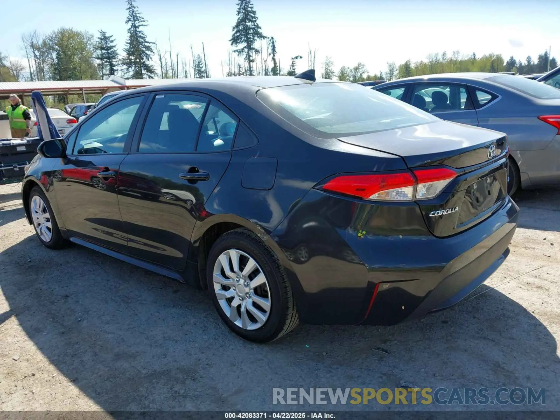 3 fotografías del automóvil dañado 5YFEPMAE6NP341743 TOYOTA COROLLA 2022
