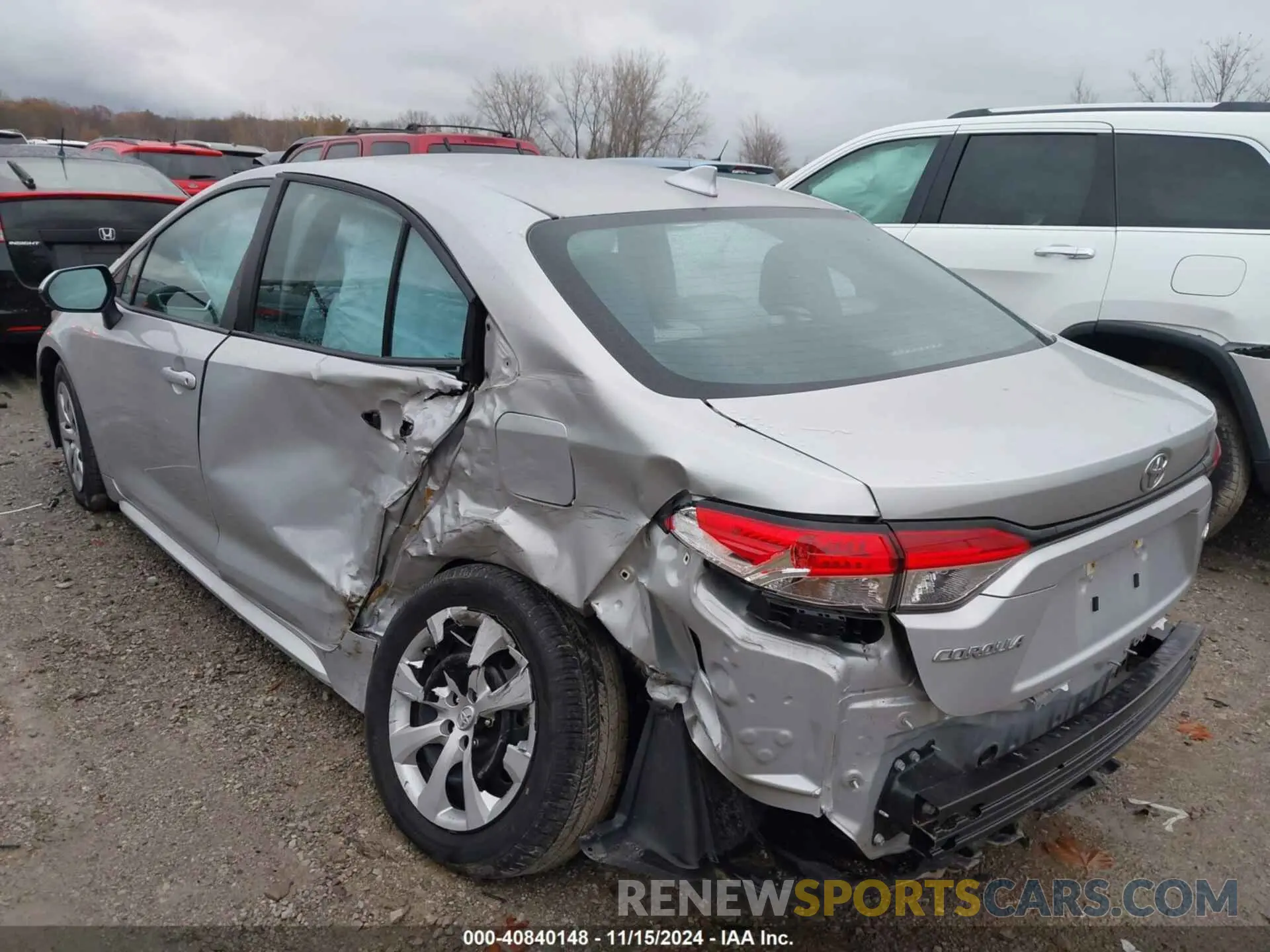 3 fotografías del automóvil dañado 5YFEPMAE6NP345114 TOYOTA COROLLA 2022
