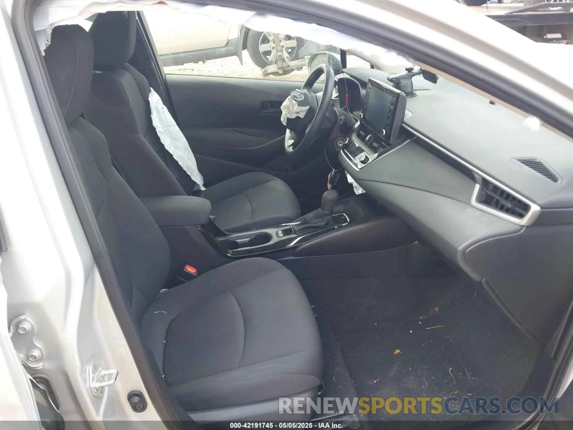 5 fotografías del automóvil dañado 5YFEPMAE6NP370739 TOYOTA COROLLA 2022