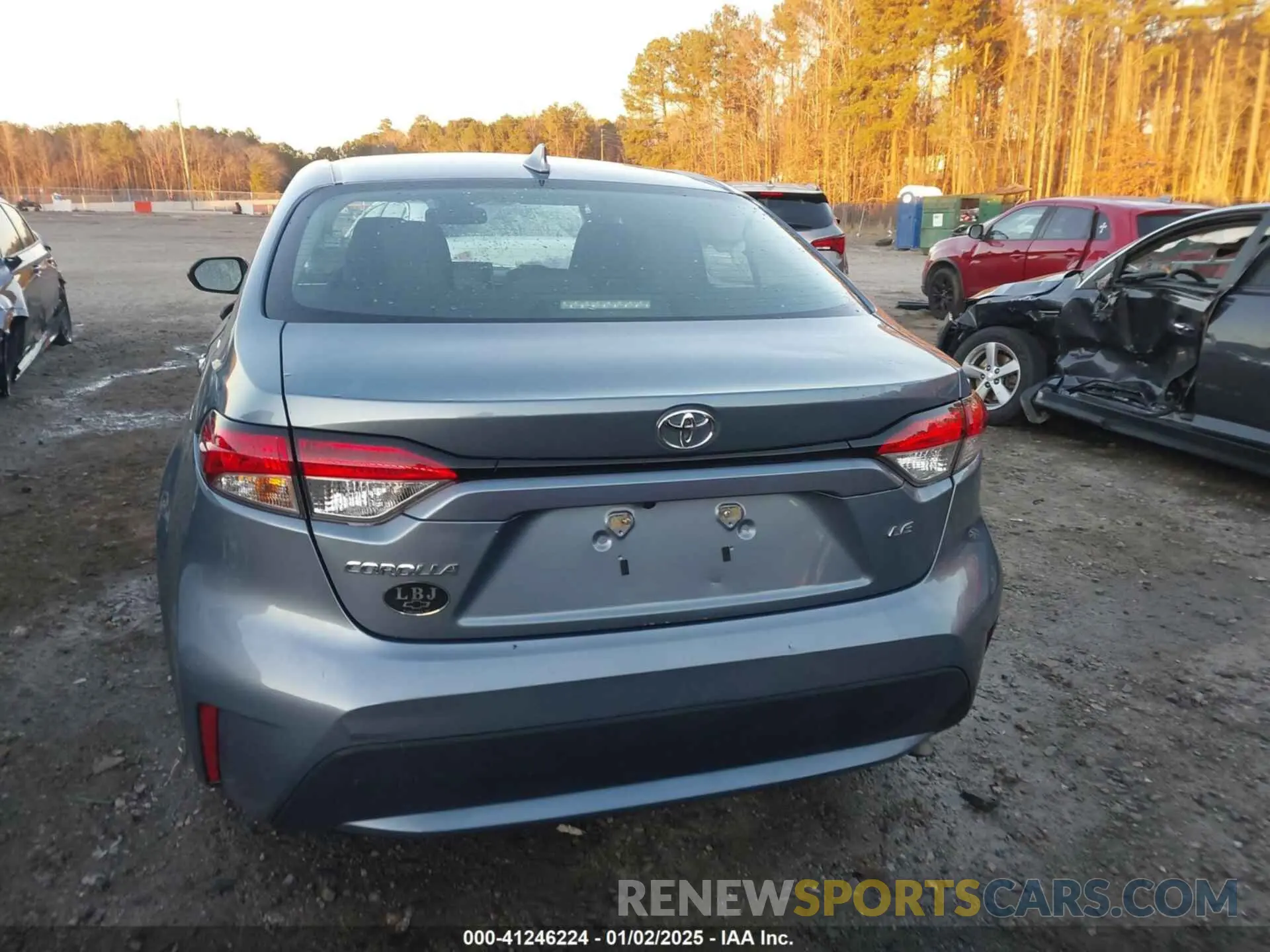 16 fotografías del automóvil dañado 5YFEPMAE6NP376587 TOYOTA COROLLA 2022