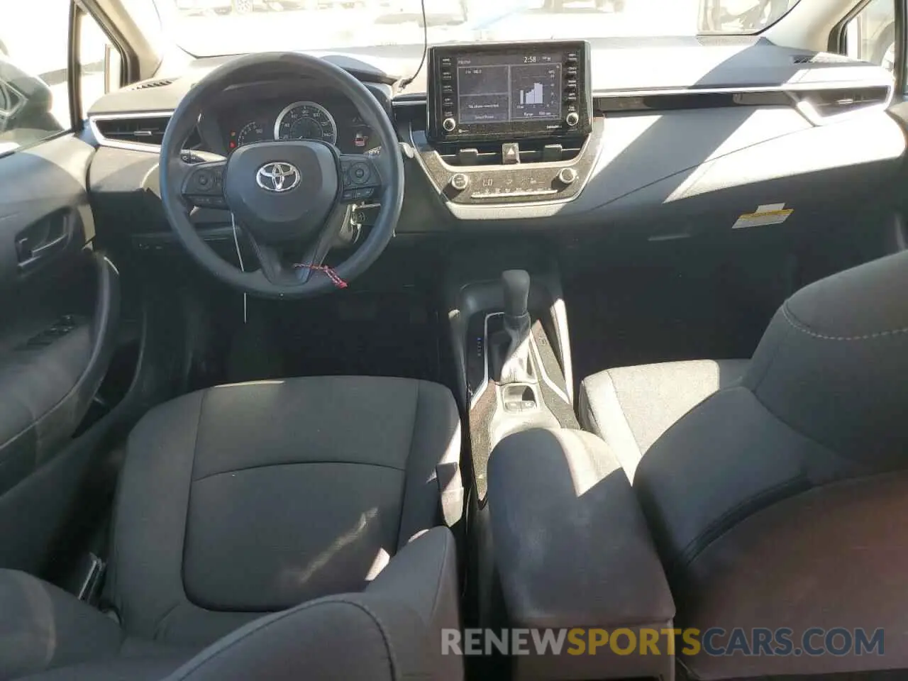8 fotografías del automóvil dañado 5YFEPMAE6NP388464 TOYOTA COROLLA 2022