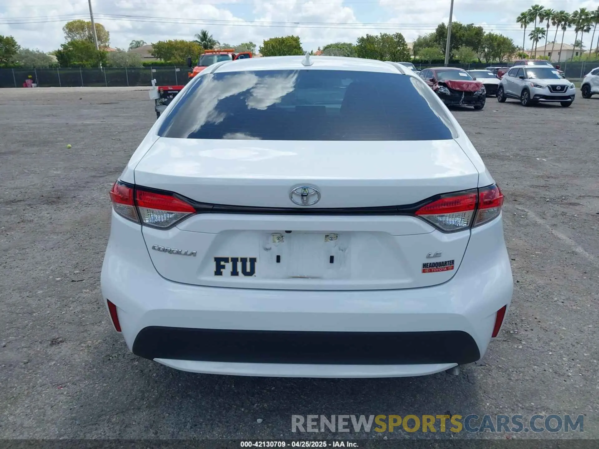 16 fotografías del automóvil dañado 5YFEPMAE6NP389890 TOYOTA COROLLA 2022