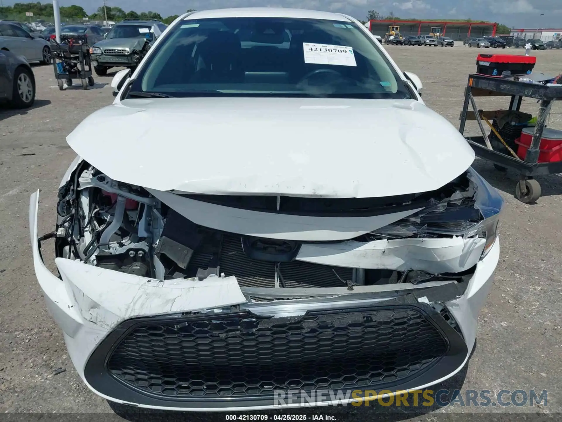 6 fotografías del automóvil dañado 5YFEPMAE6NP389890 TOYOTA COROLLA 2022