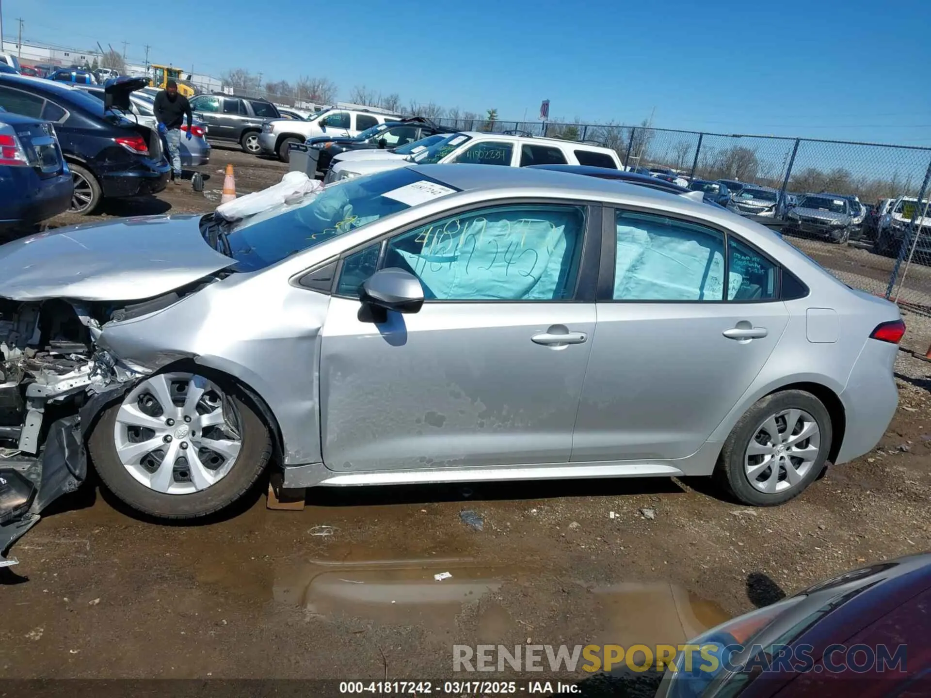 14 fotografías del automóvil dañado 5YFEPMAE7NP275266 TOYOTA COROLLA 2022