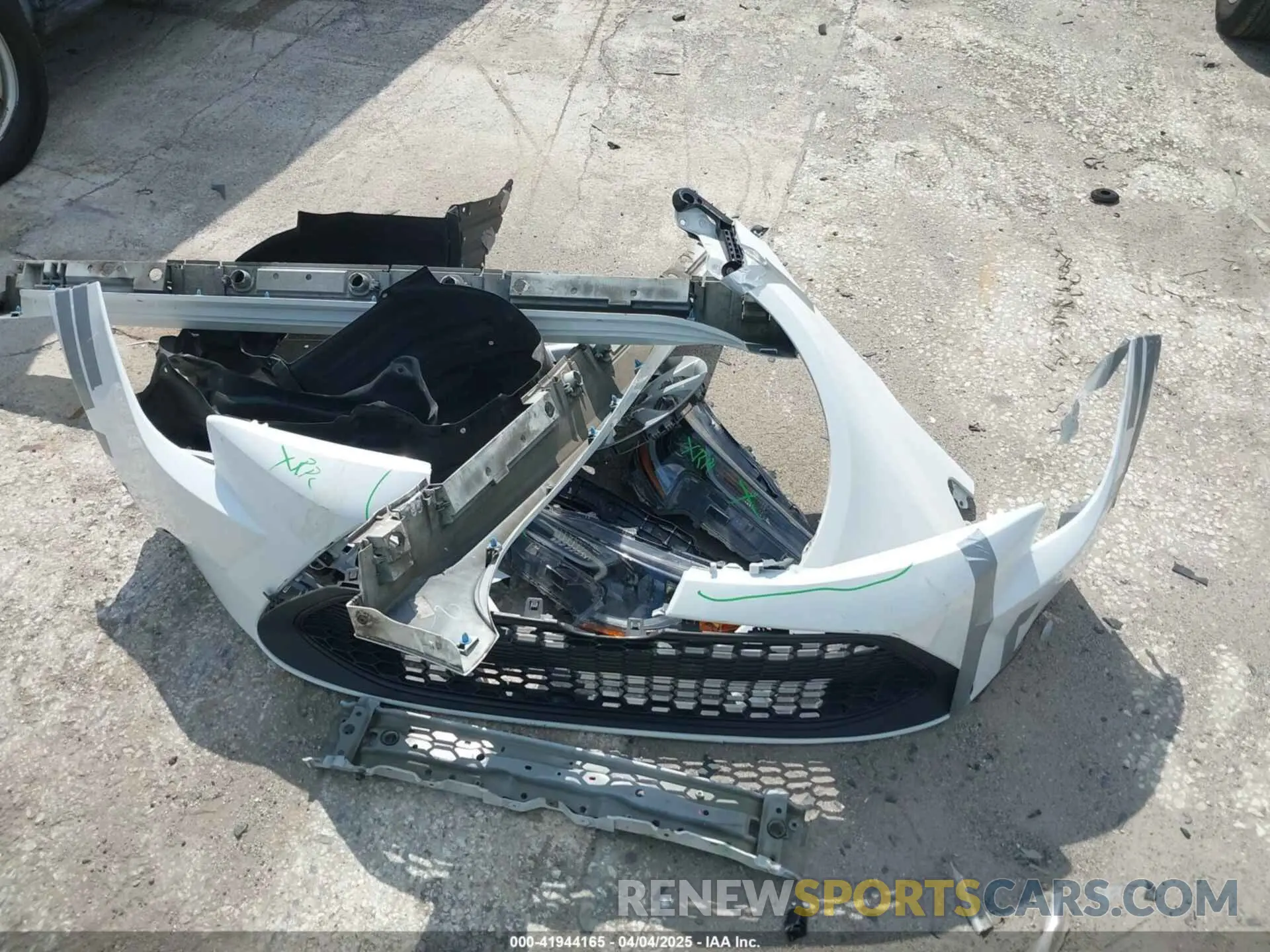 12 fotografías del automóvil dañado 5YFEPMAE7NP275963 TOYOTA COROLLA 2022