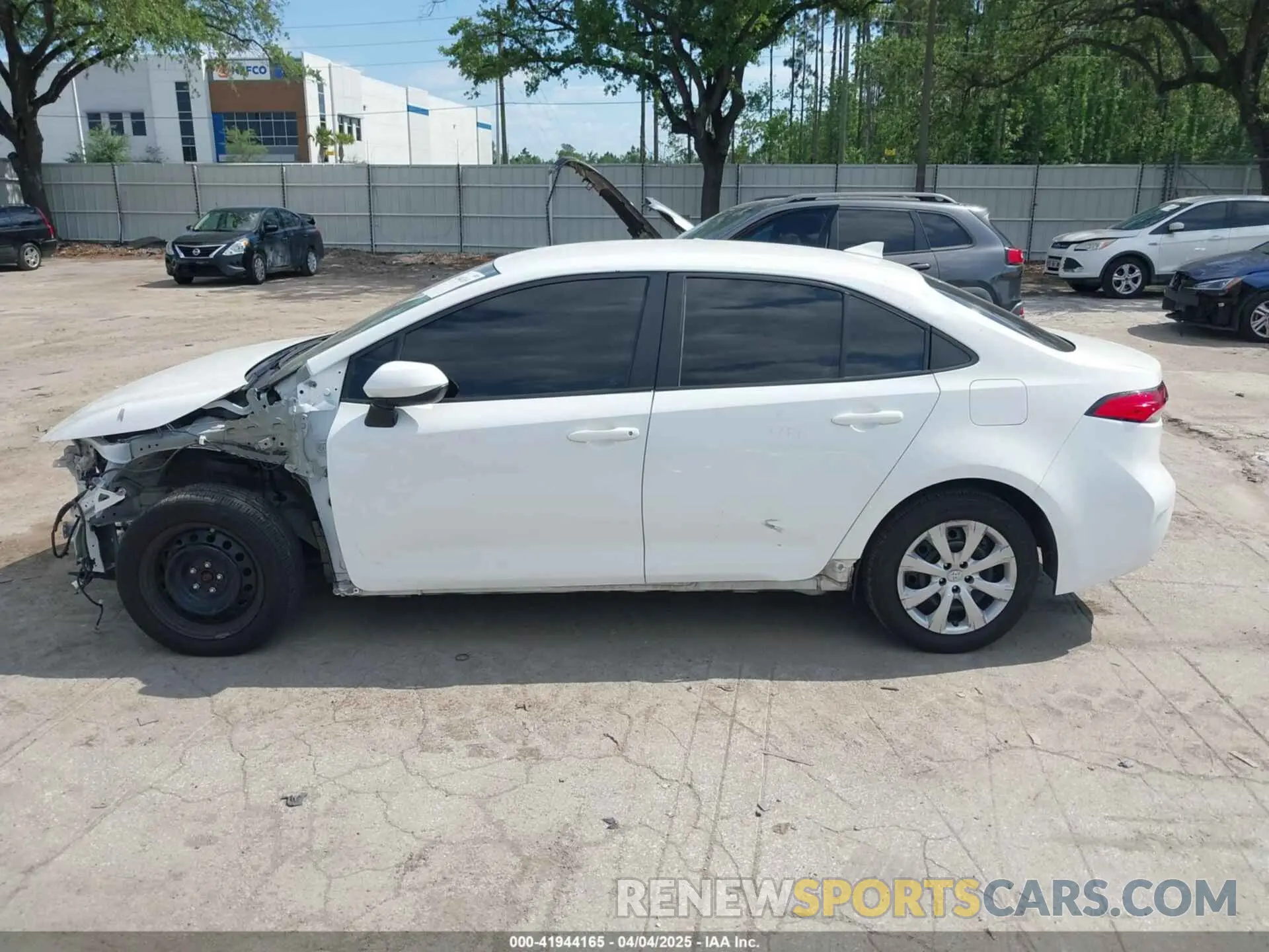 15 fotografías del automóvil dañado 5YFEPMAE7NP275963 TOYOTA COROLLA 2022