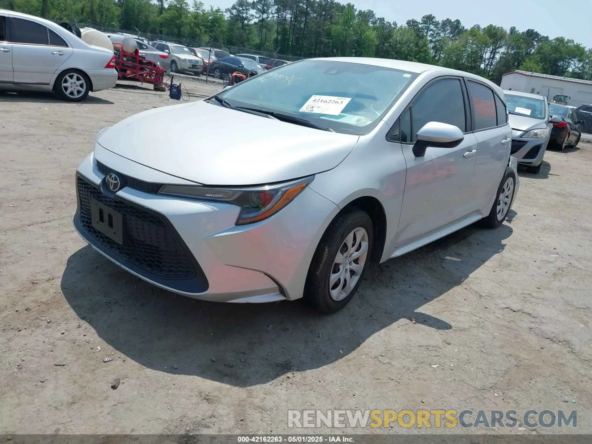 2 fotografías del automóvil dañado 5YFEPMAE7NP279625 TOYOTA COROLLA 2022