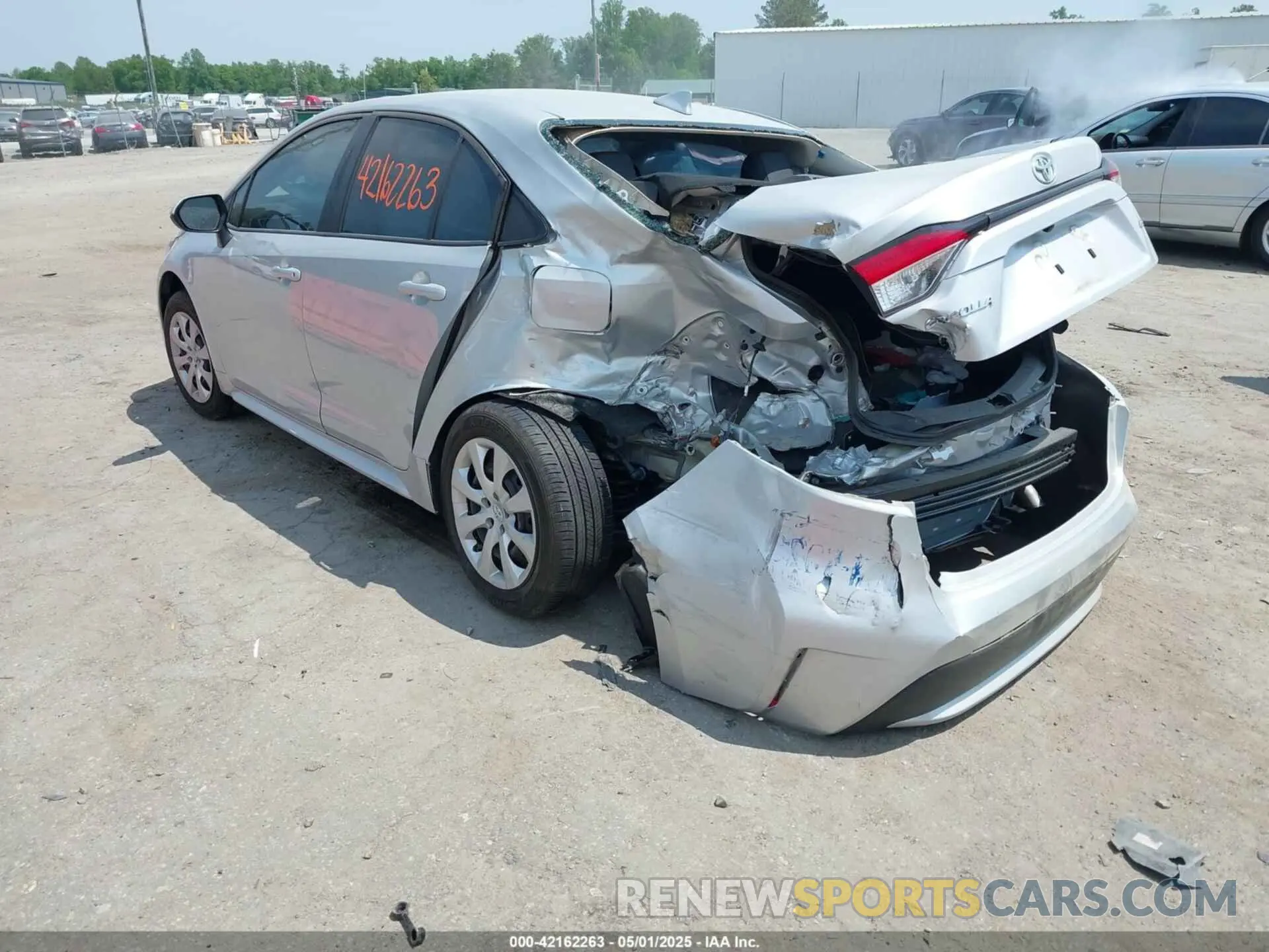 3 fotografías del automóvil dañado 5YFEPMAE7NP279625 TOYOTA COROLLA 2022