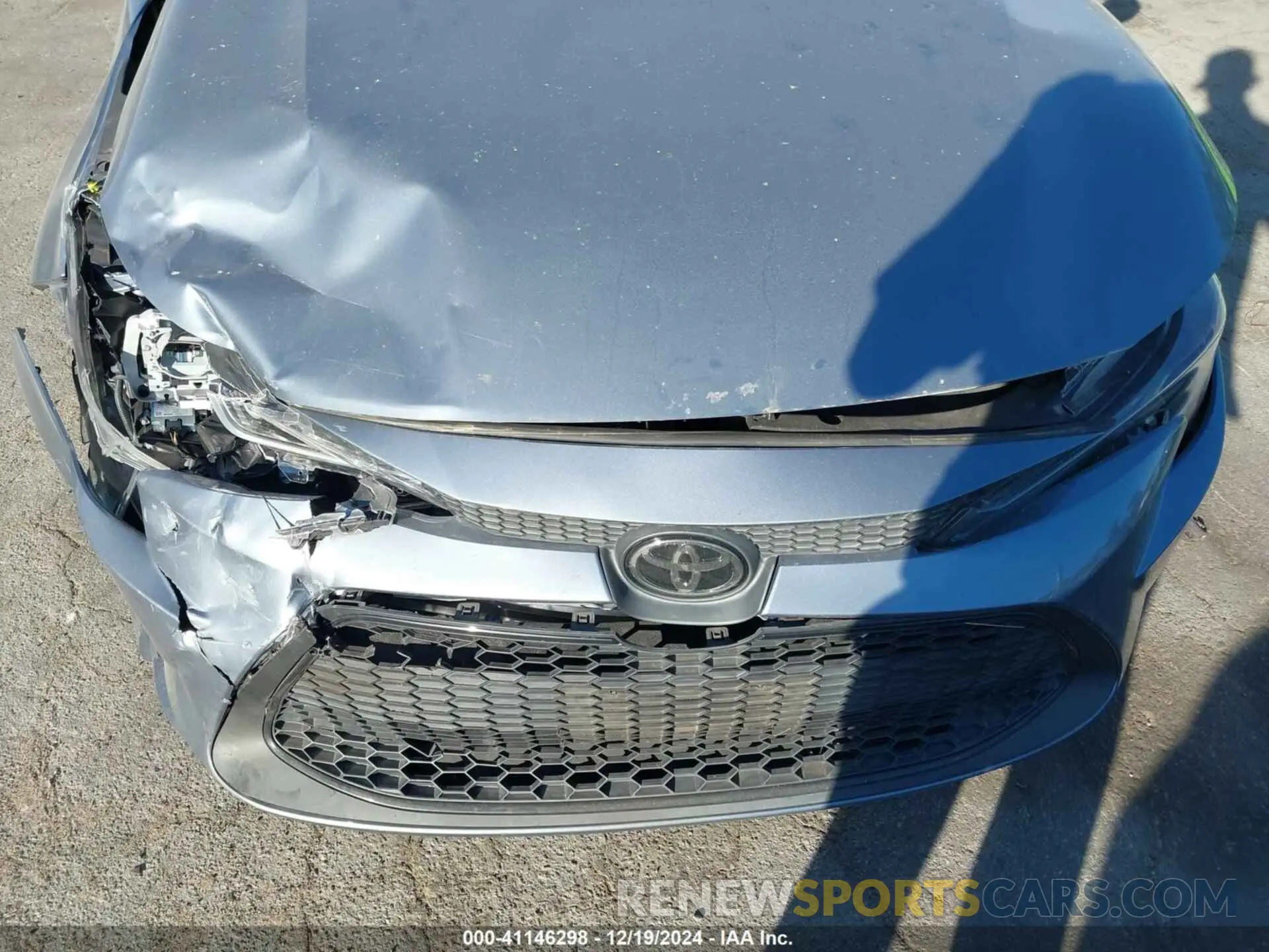 18 fotografías del automóvil dañado 5YFEPMAE7NP280418 TOYOTA COROLLA 2022