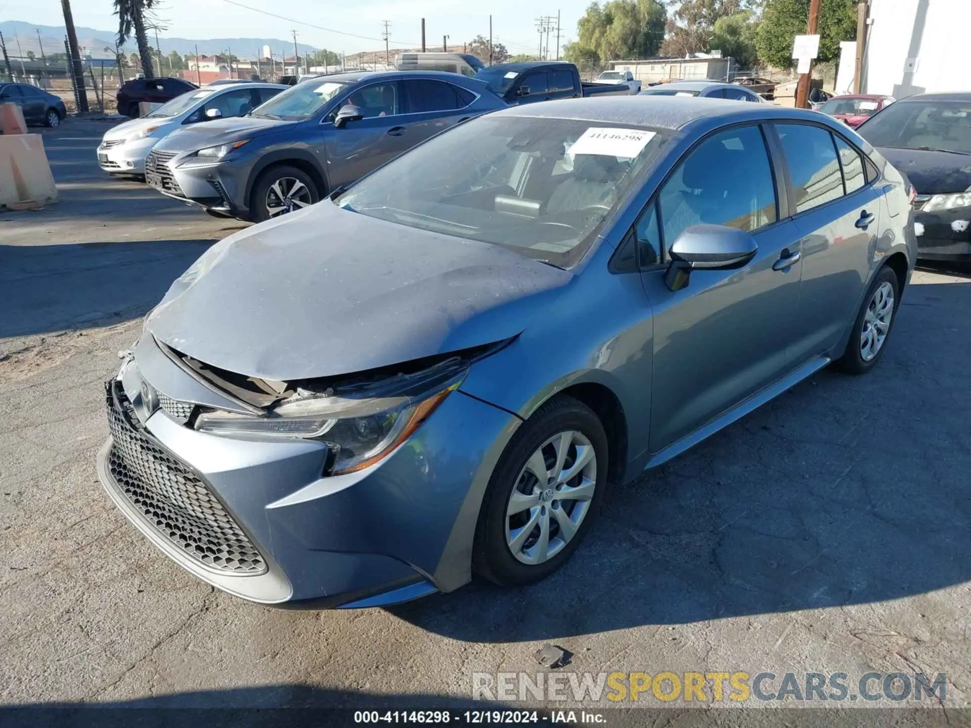 2 fotografías del automóvil dañado 5YFEPMAE7NP280418 TOYOTA COROLLA 2022
