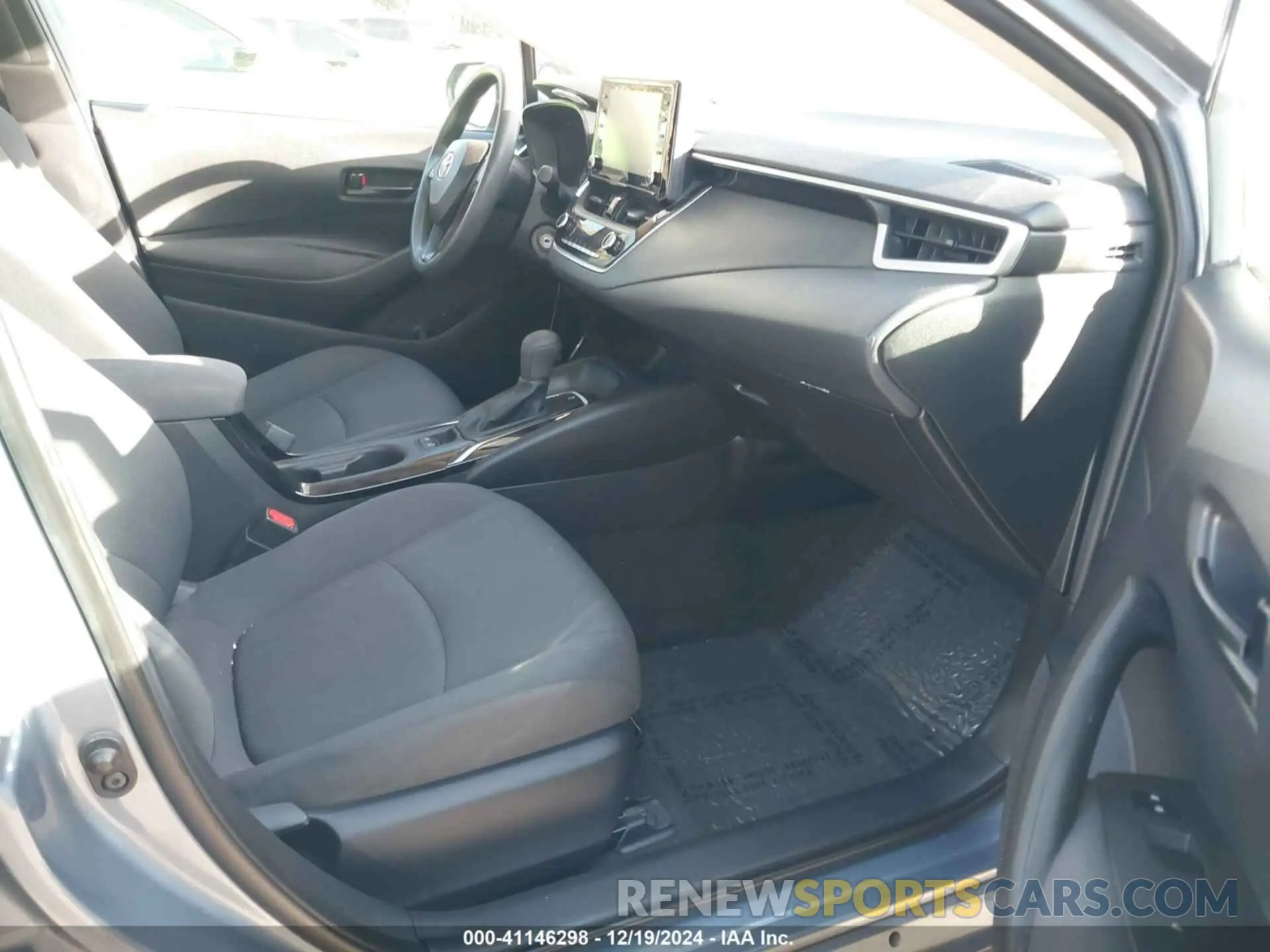 5 fotografías del automóvil dañado 5YFEPMAE7NP280418 TOYOTA COROLLA 2022