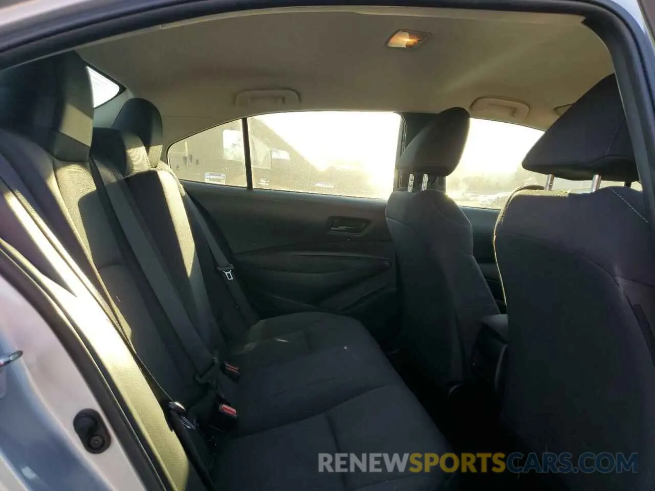10 fotografías del automóvil dañado 5YFEPMAE7NP281777 TOYOTA COROLLA 2022