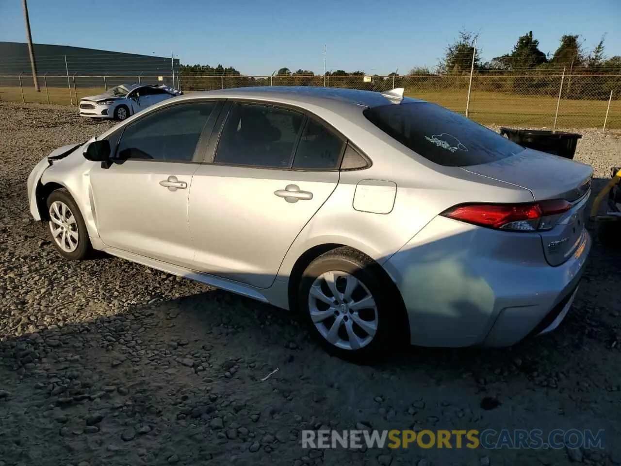 2 fotografías del automóvil dañado 5YFEPMAE7NP281777 TOYOTA COROLLA 2022
