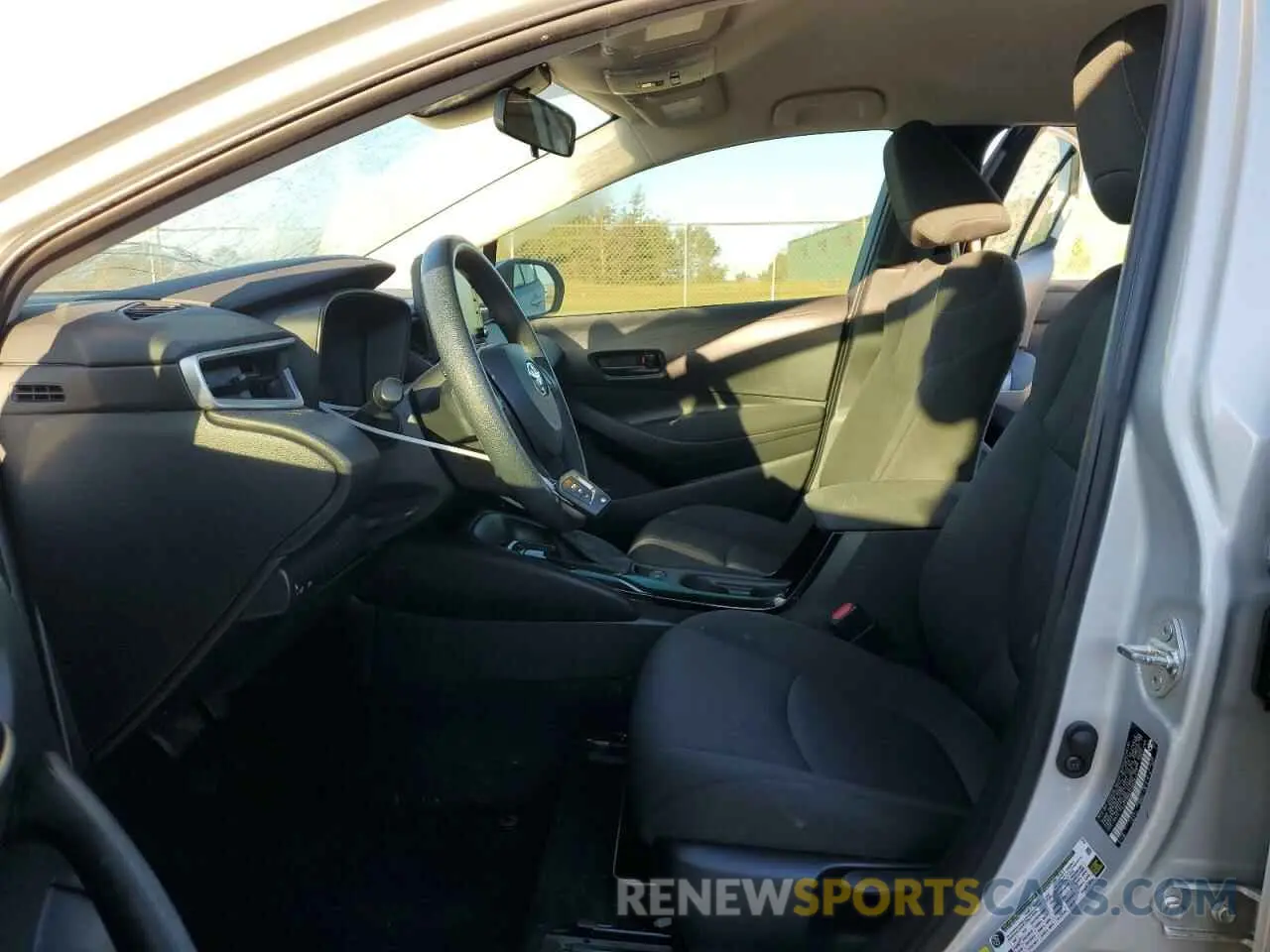 7 fotografías del automóvil dañado 5YFEPMAE7NP281777 TOYOTA COROLLA 2022
