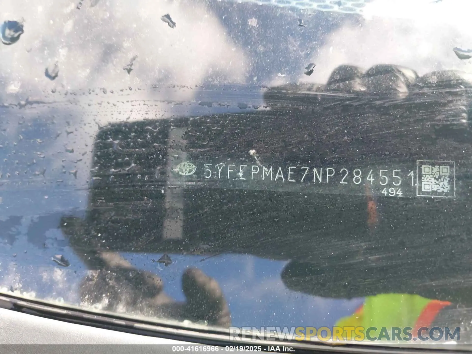 9 fotografías del automóvil dañado 5YFEPMAE7NP284551 TOYOTA COROLLA 2022