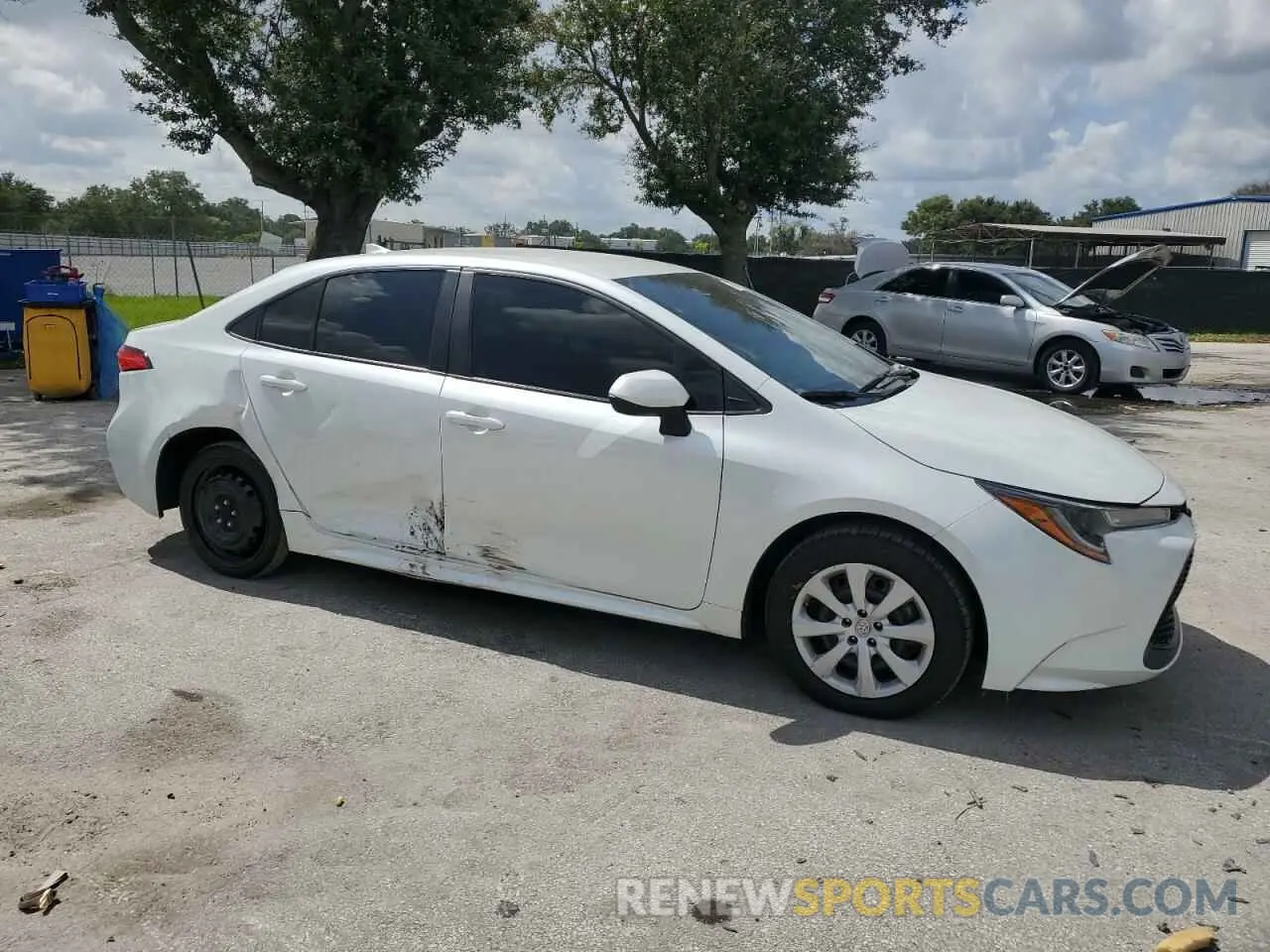 4 fotografías del automóvil dañado 5YFEPMAE7NP295372 TOYOTA COROLLA 2022