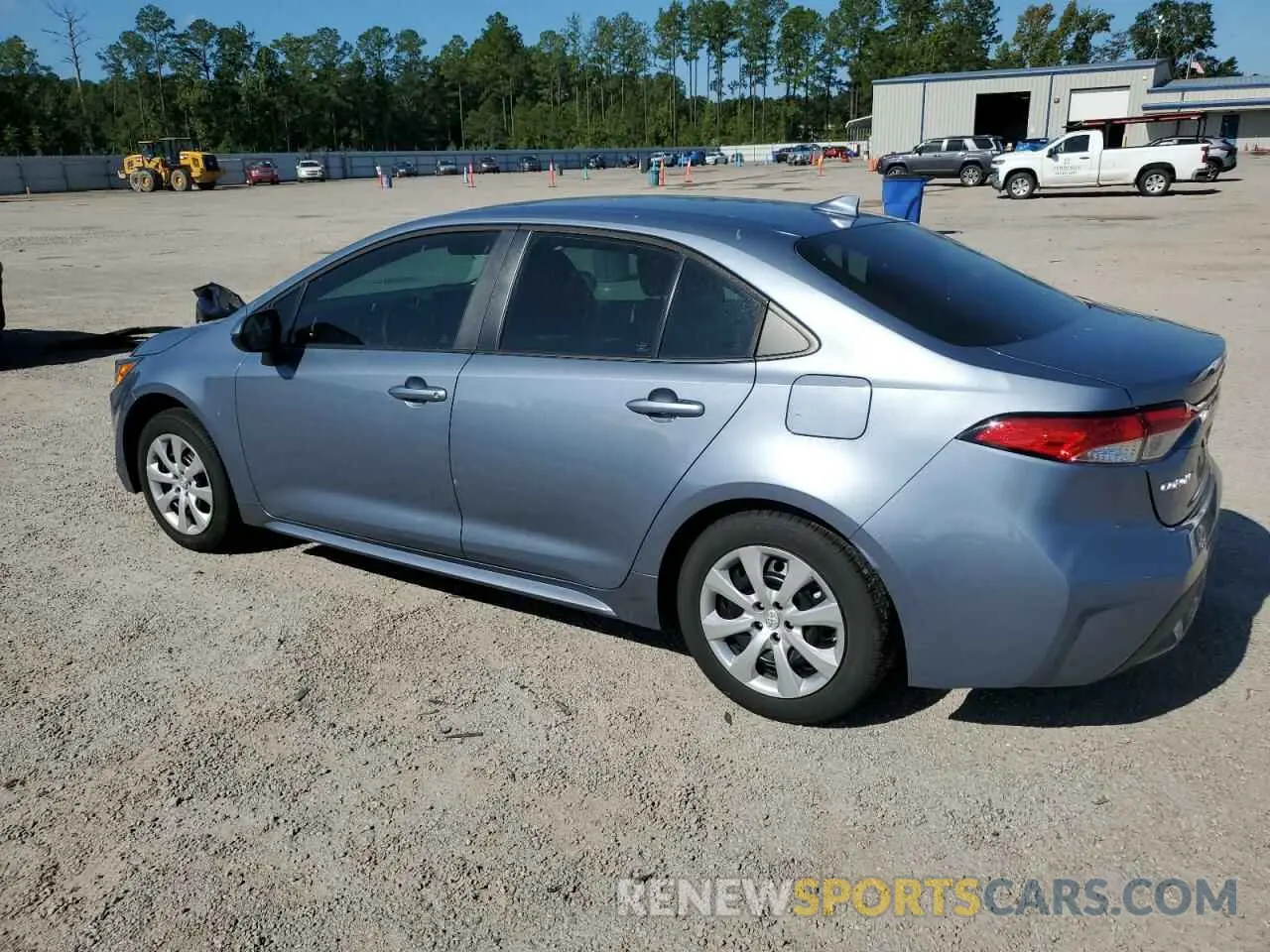 2 fotografías del automóvil dañado 5YFEPMAE7NP300702 TOYOTA COROLLA 2022