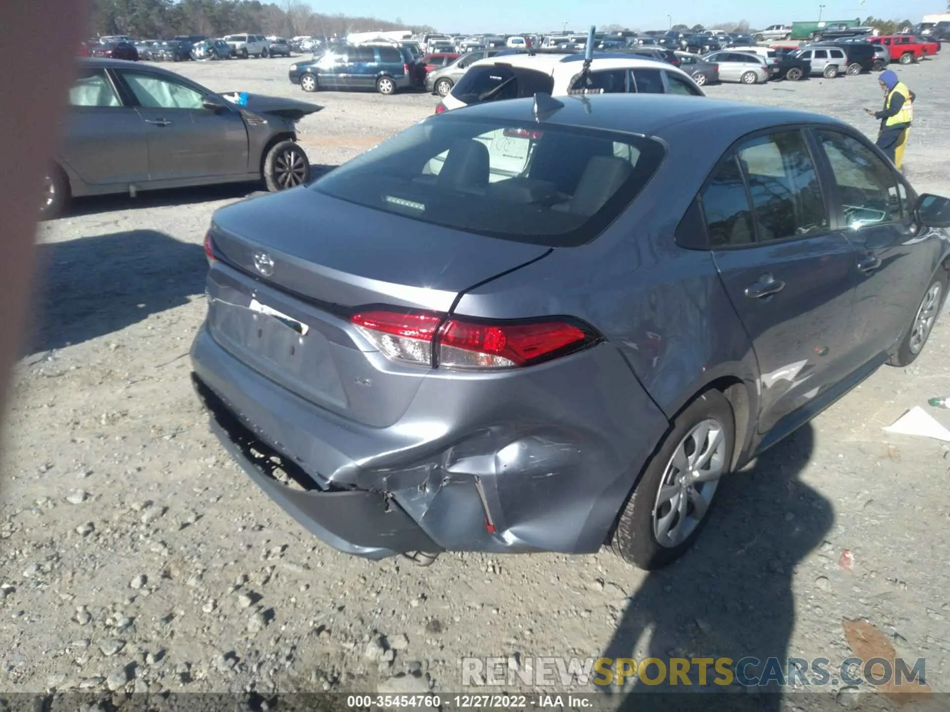 6 fotografías del automóvil dañado 5YFEPMAE7NP302482 TOYOTA COROLLA 2022