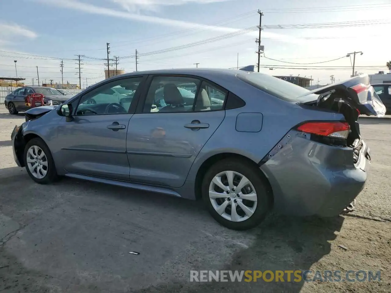 2 fotografías del automóvil dañado 5YFEPMAE7NP303616 TOYOTA COROLLA 2022