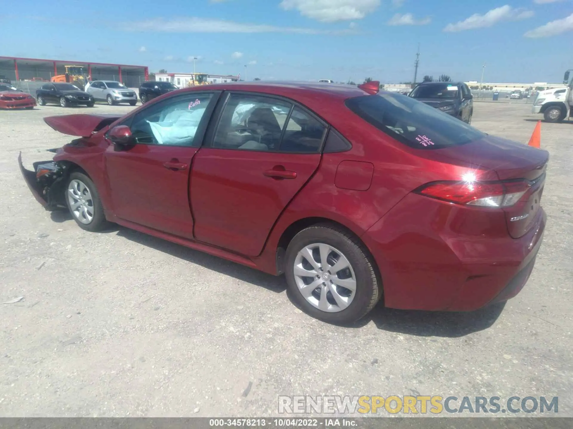 3 fotografías del automóvil dañado 5YFEPMAE7NP303857 TOYOTA COROLLA 2022