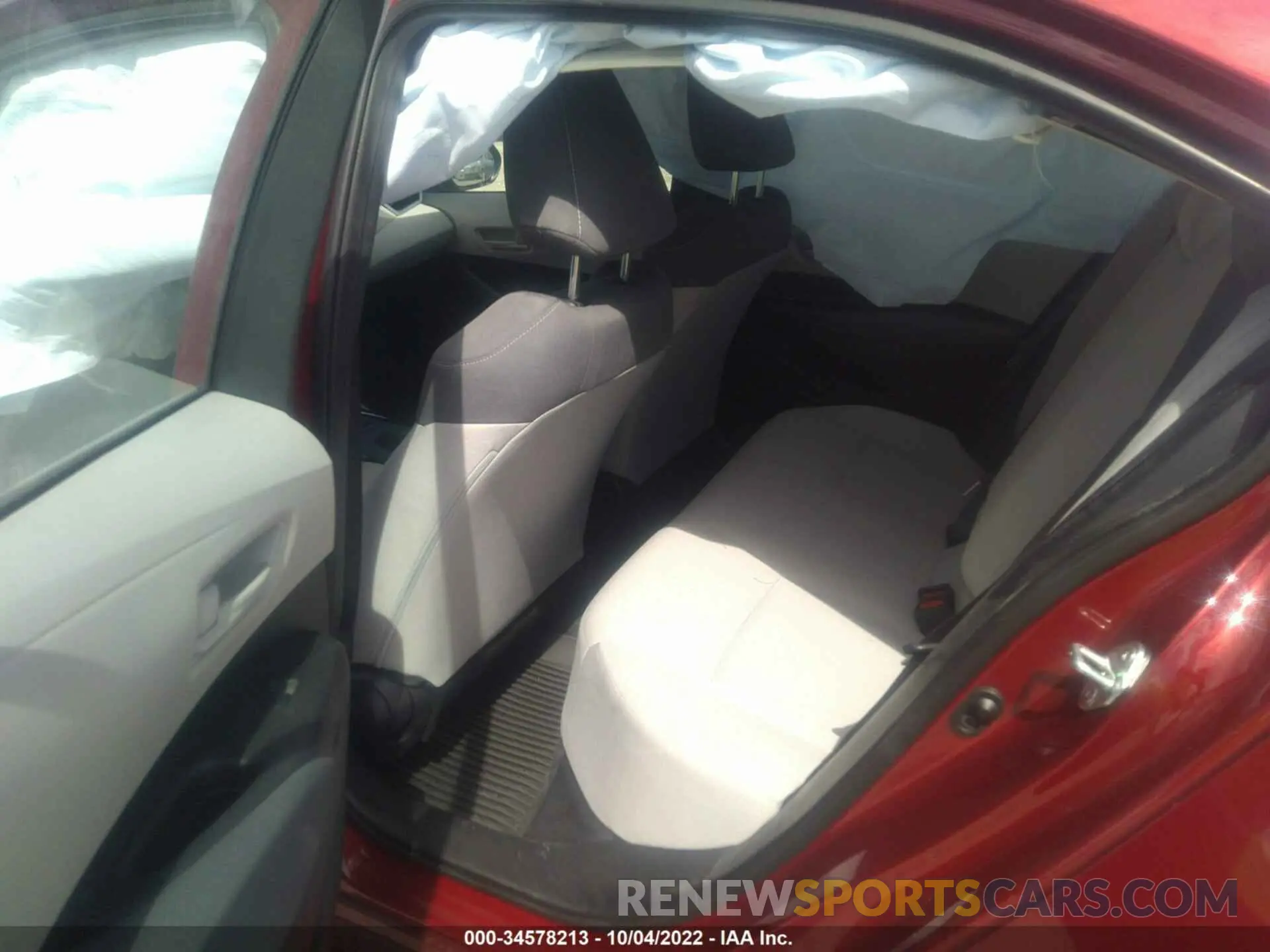 8 fotografías del automóvil dañado 5YFEPMAE7NP303857 TOYOTA COROLLA 2022