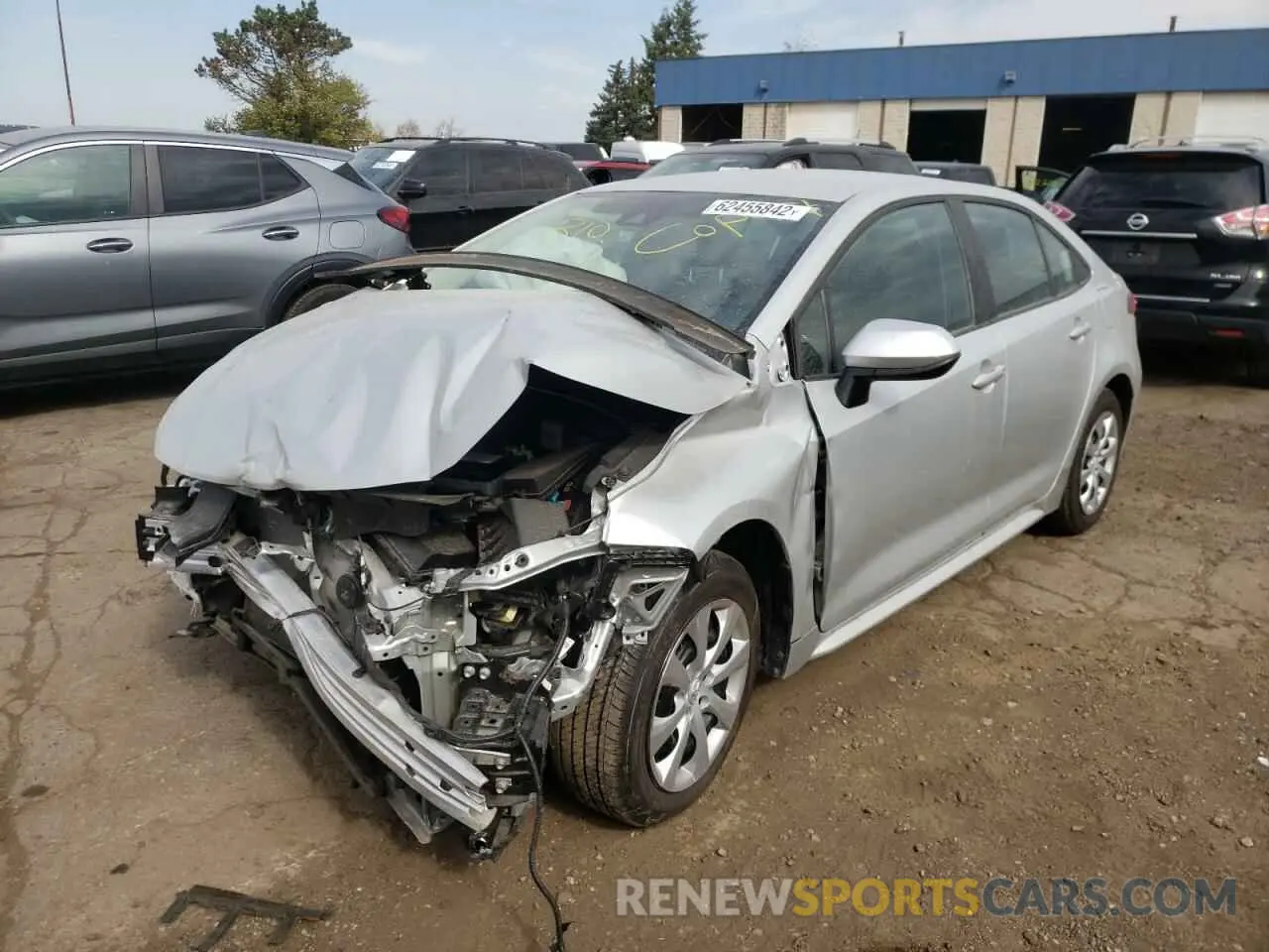 2 fotografías del automóvil dañado 5YFEPMAE7NP305771 TOYOTA COROLLA 2022